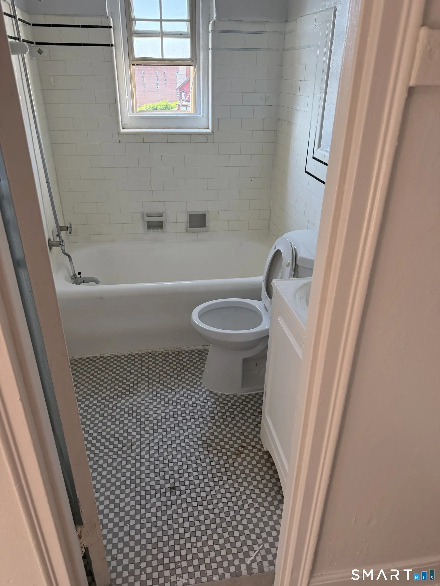 144 Grove Street 409, Waterbury