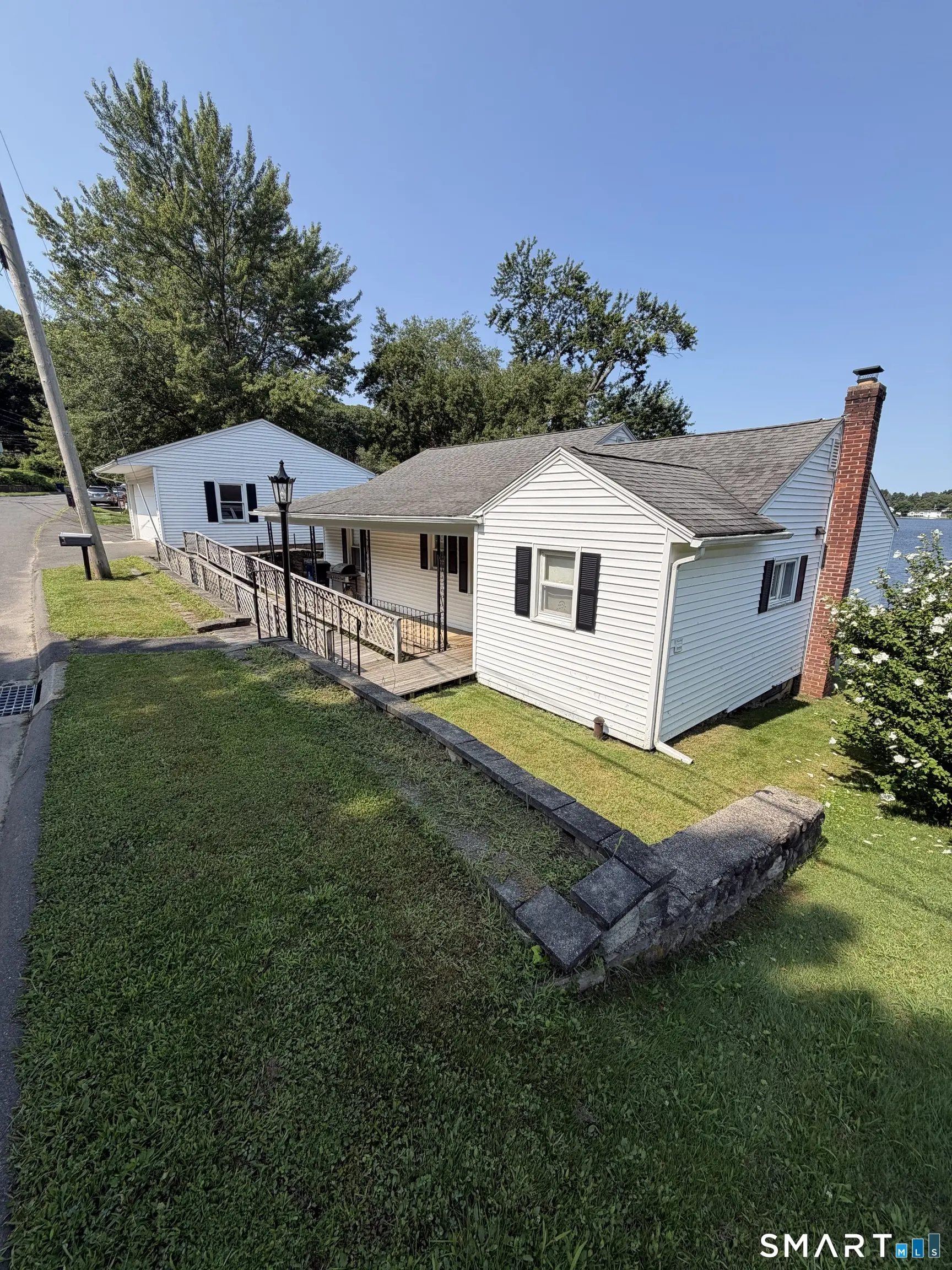 214 Lake Plymouth Boulevard, Plymouth