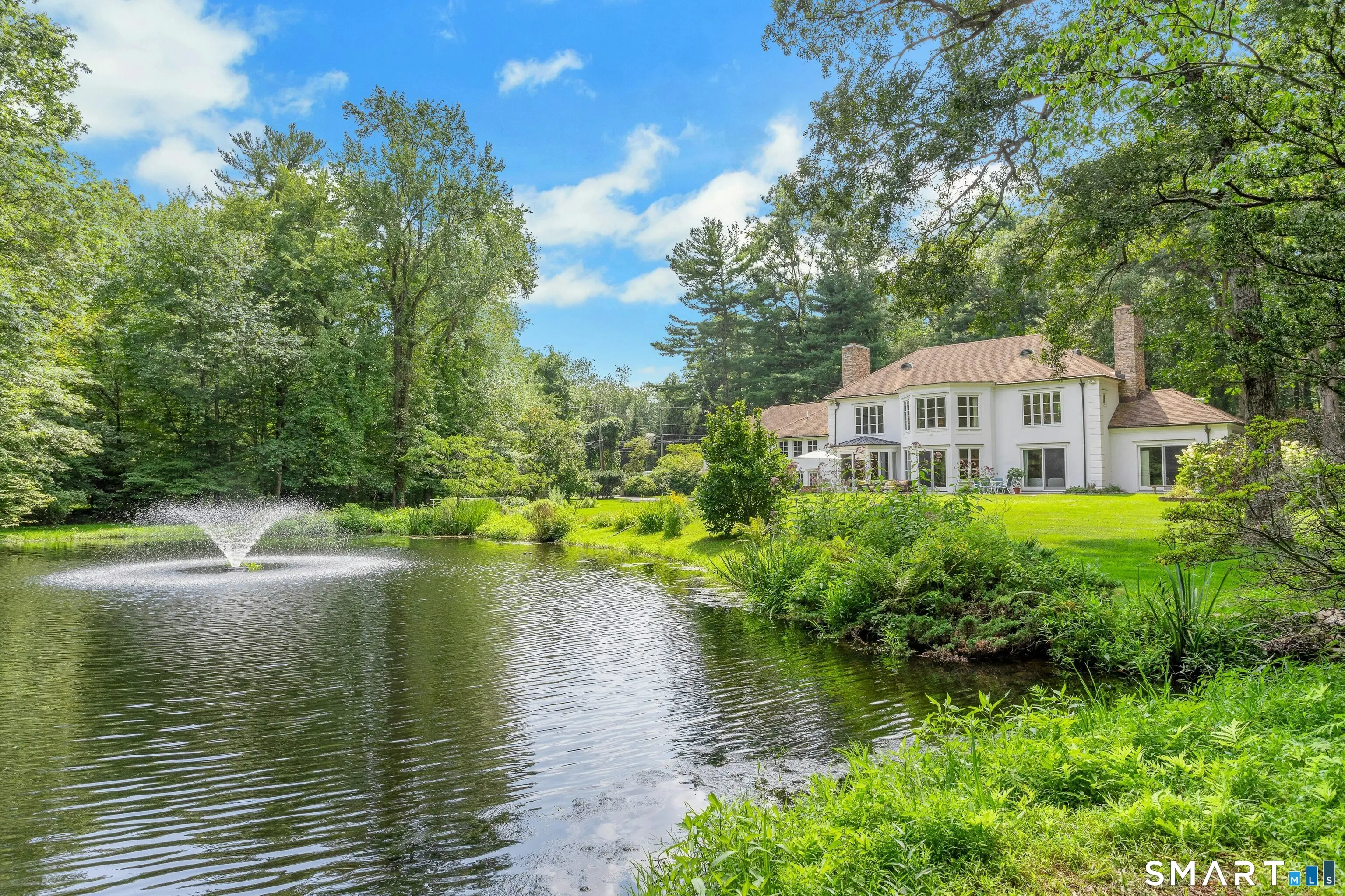 700 Hollow Tree Ridge Road, Darien