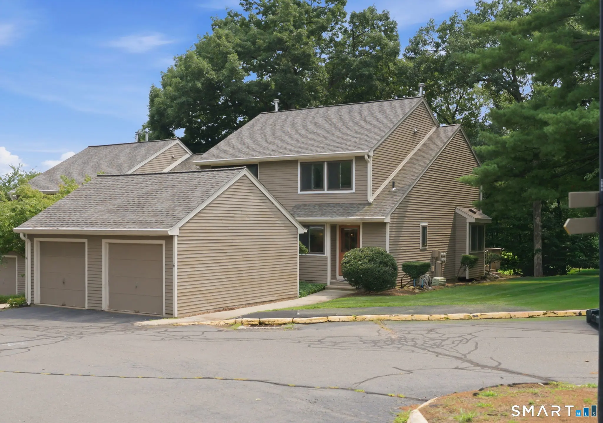 16 Pequot Drive 16, Rocky Hill