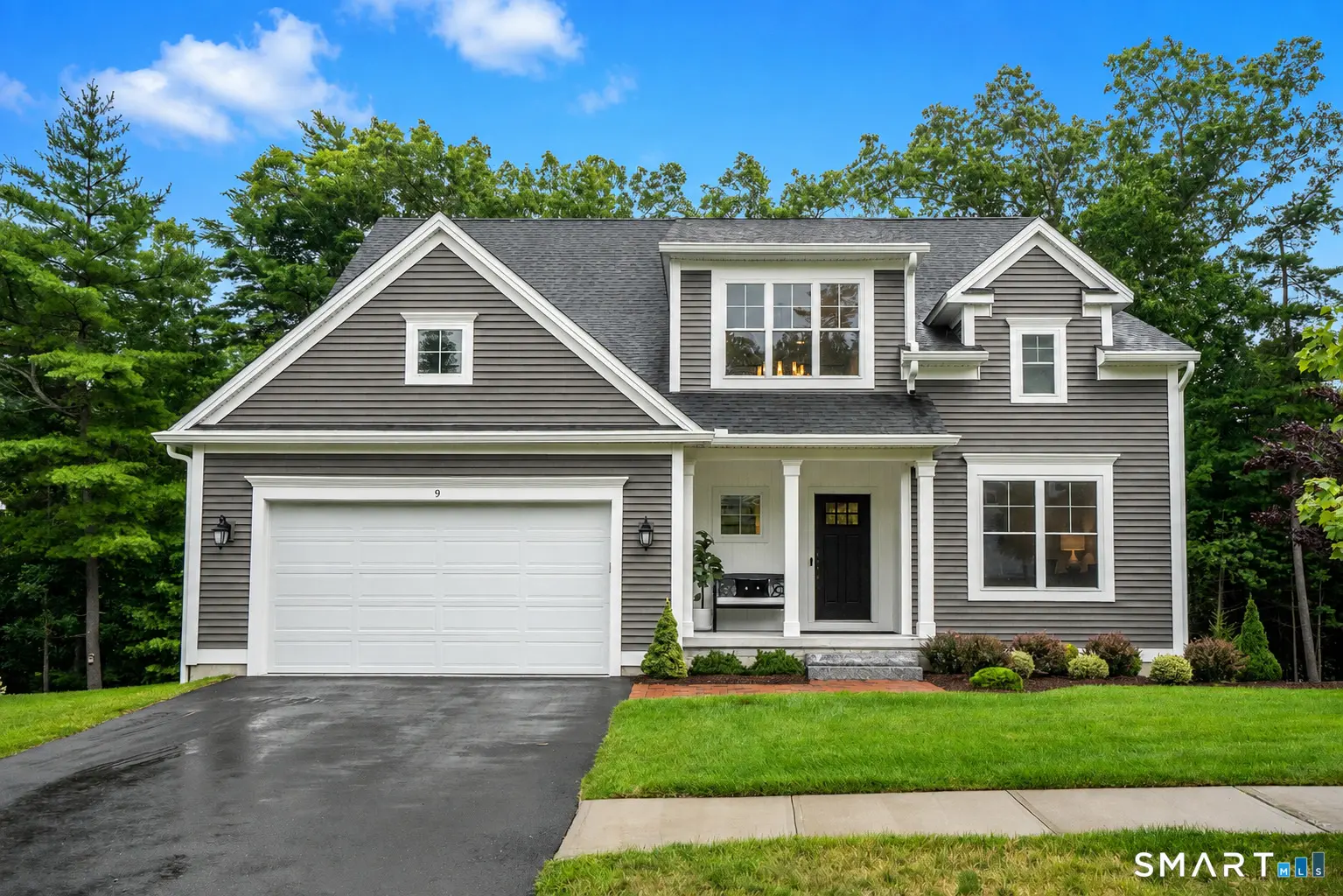 9 Griswold Place 9, Simsbury