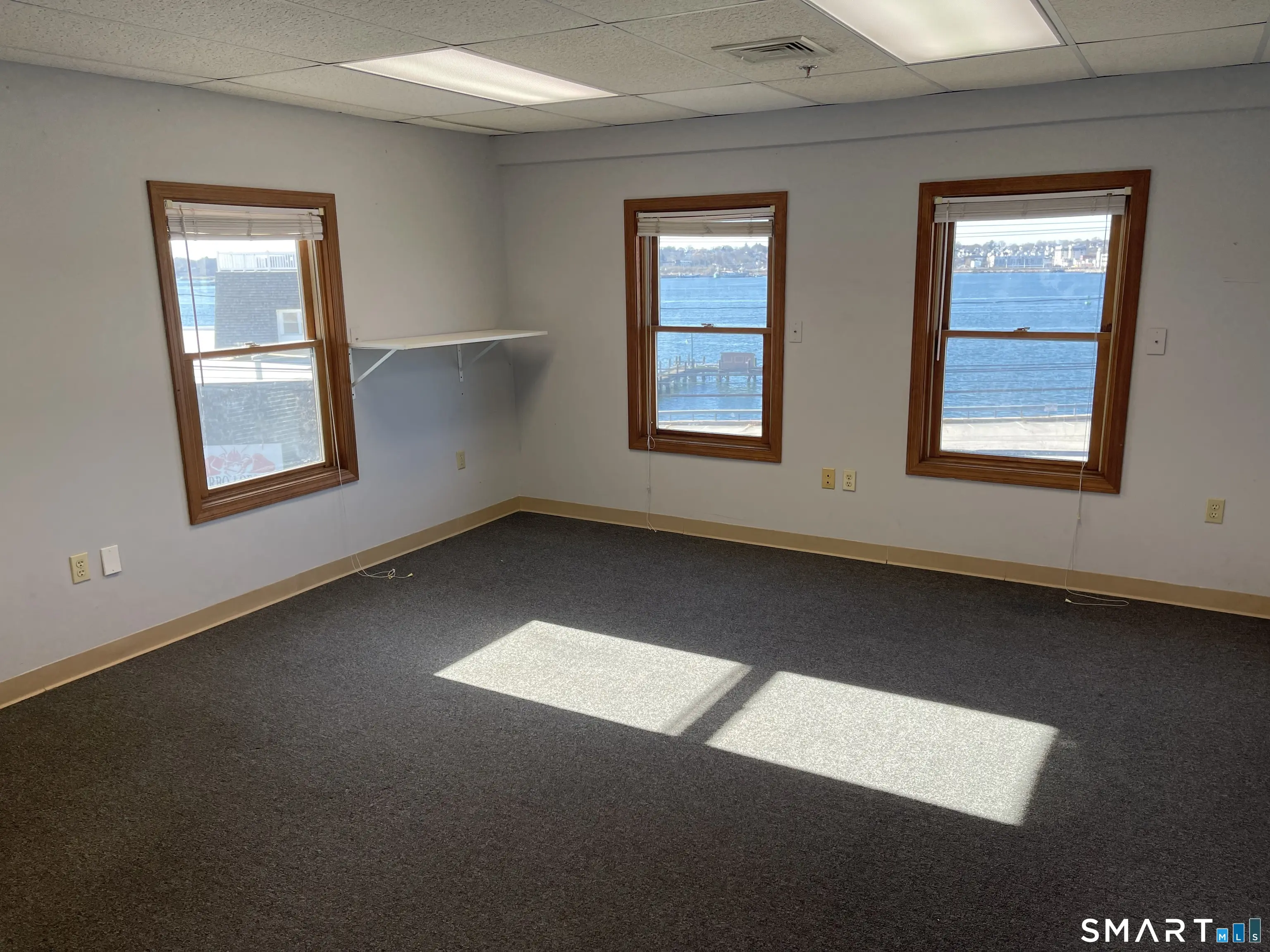 404 Thames Street, Groton
