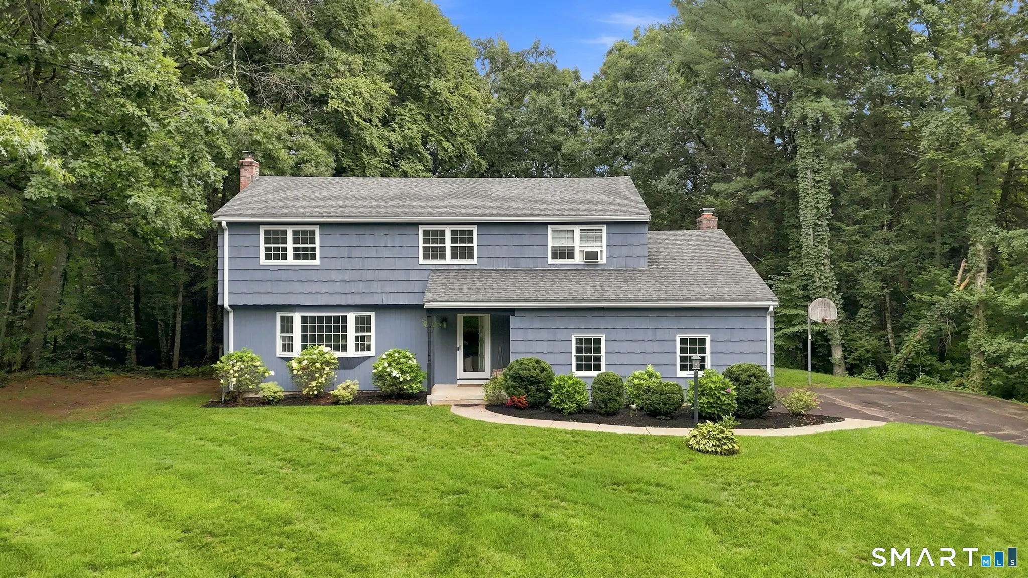 39 Berkshire Way, Simsbury