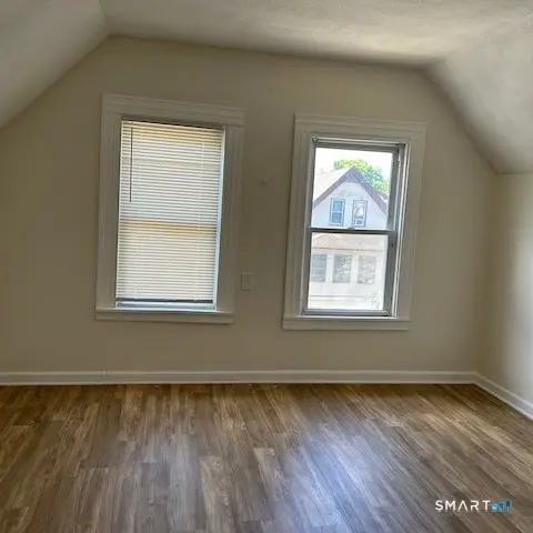 97 Thompson Street, New Haven