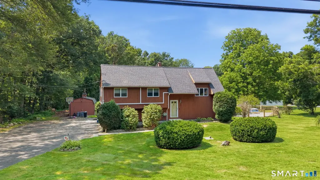 37 Kimball Road, Lisbon