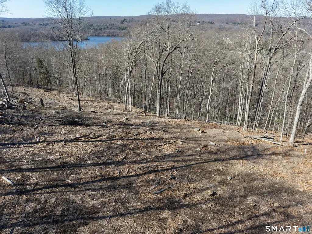 94-n Injun Hollow Road, Haddam