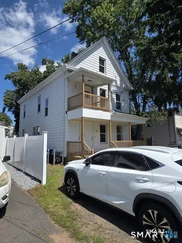 15 Walnut Street, West Haven