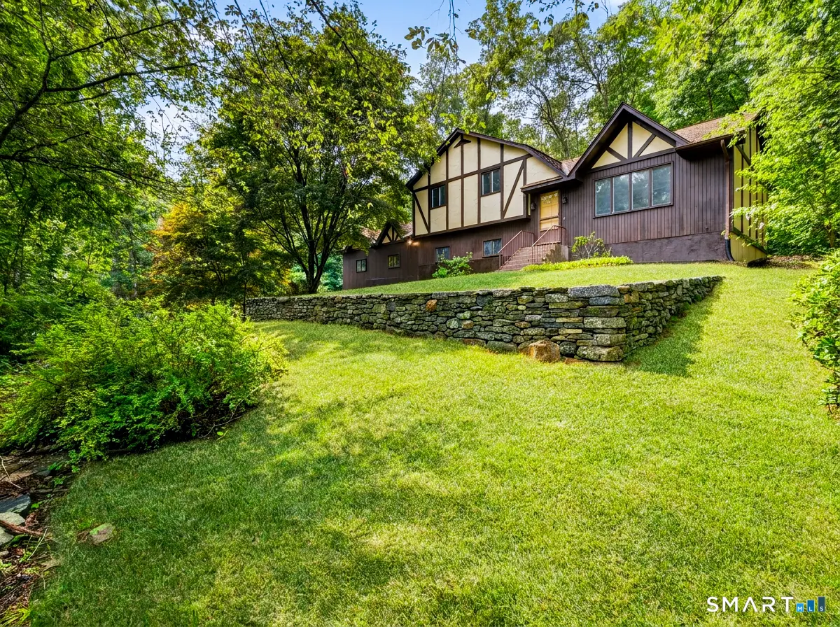 861 Shewville Road, Ledyard