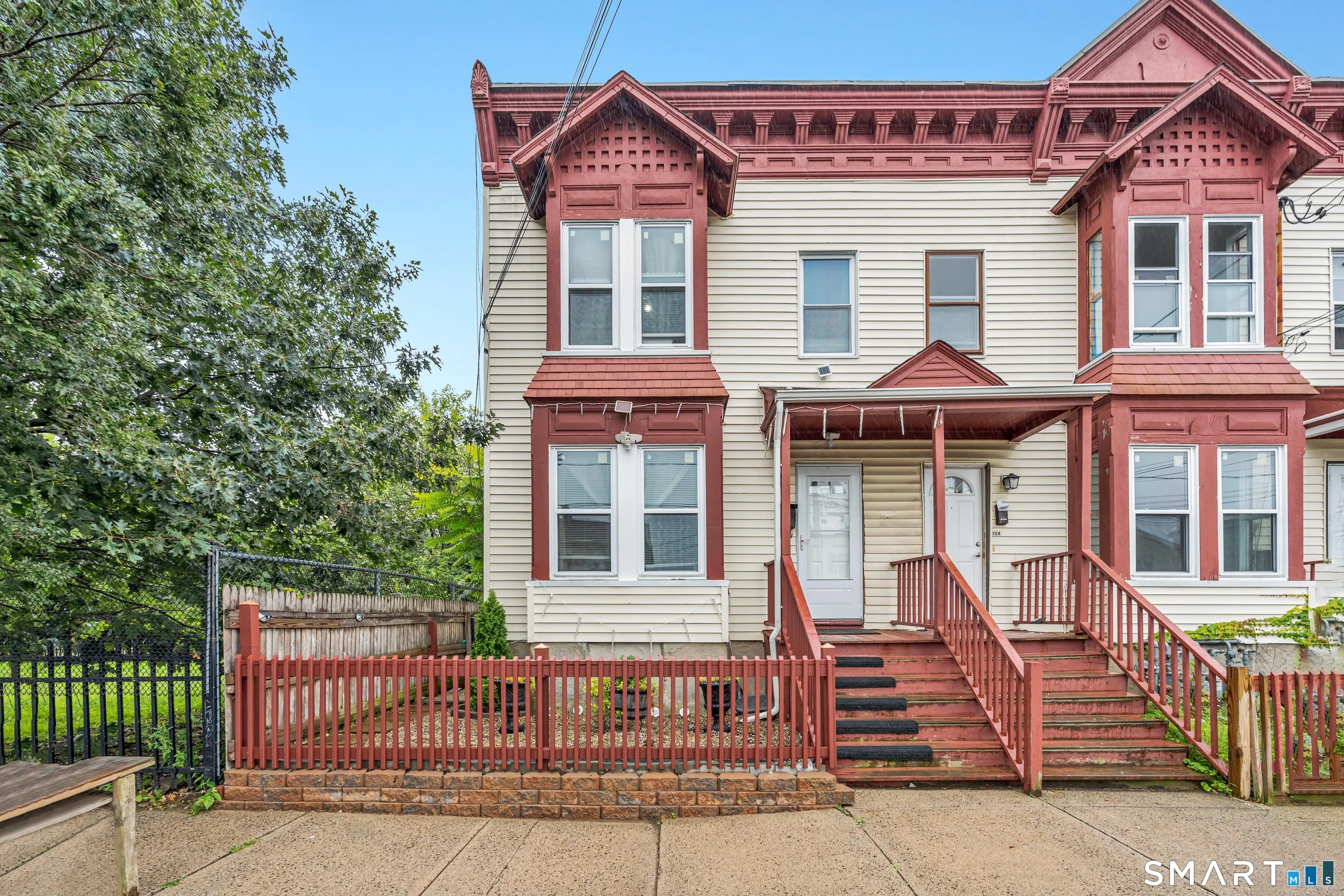 706 Maple Street 706, Bridgeport