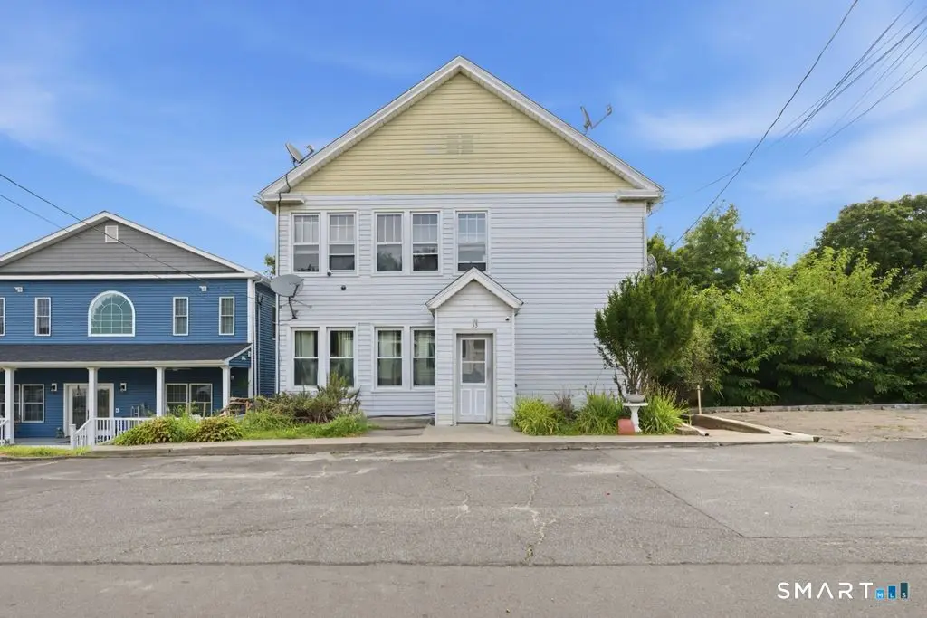 33 Vista Place, Waterbury