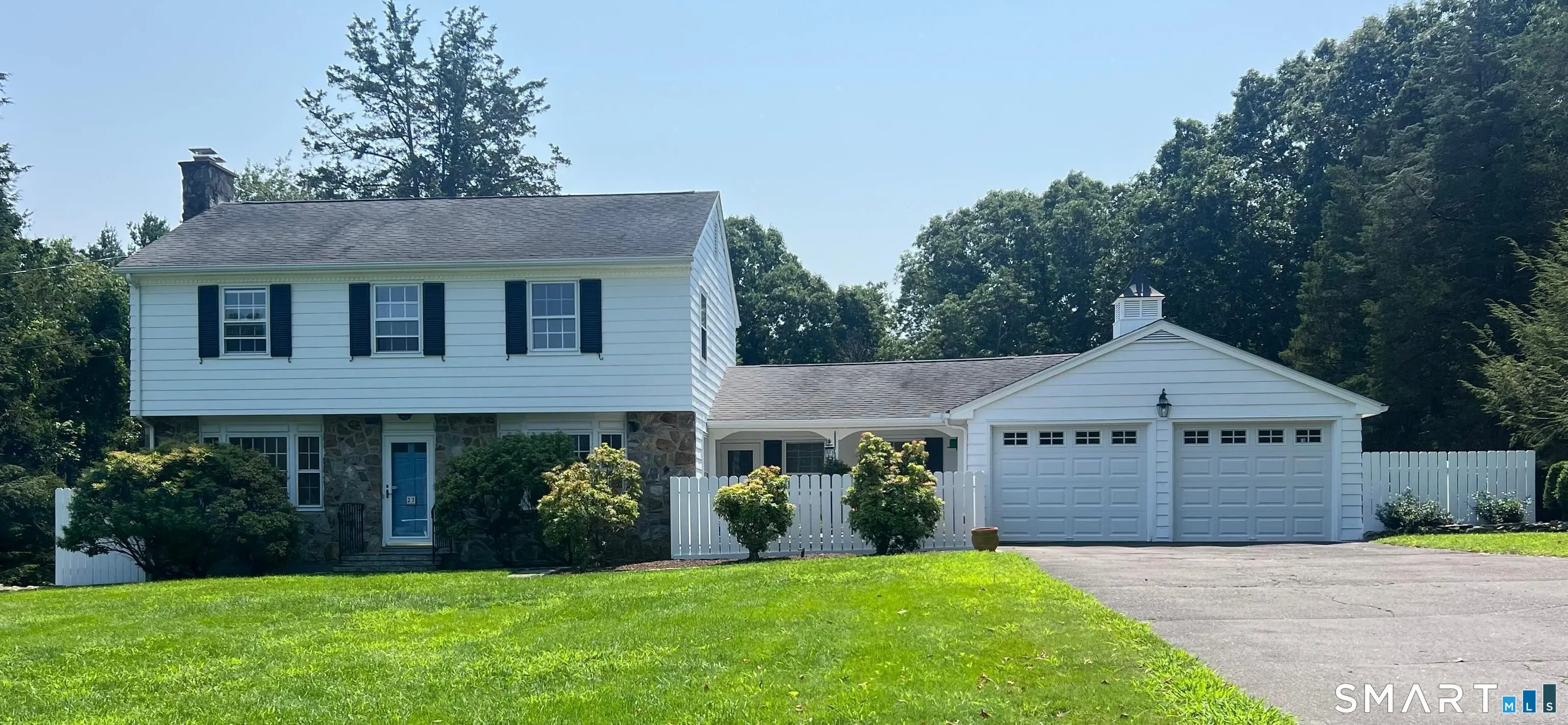 27 Brittany Avenue, Trumbull