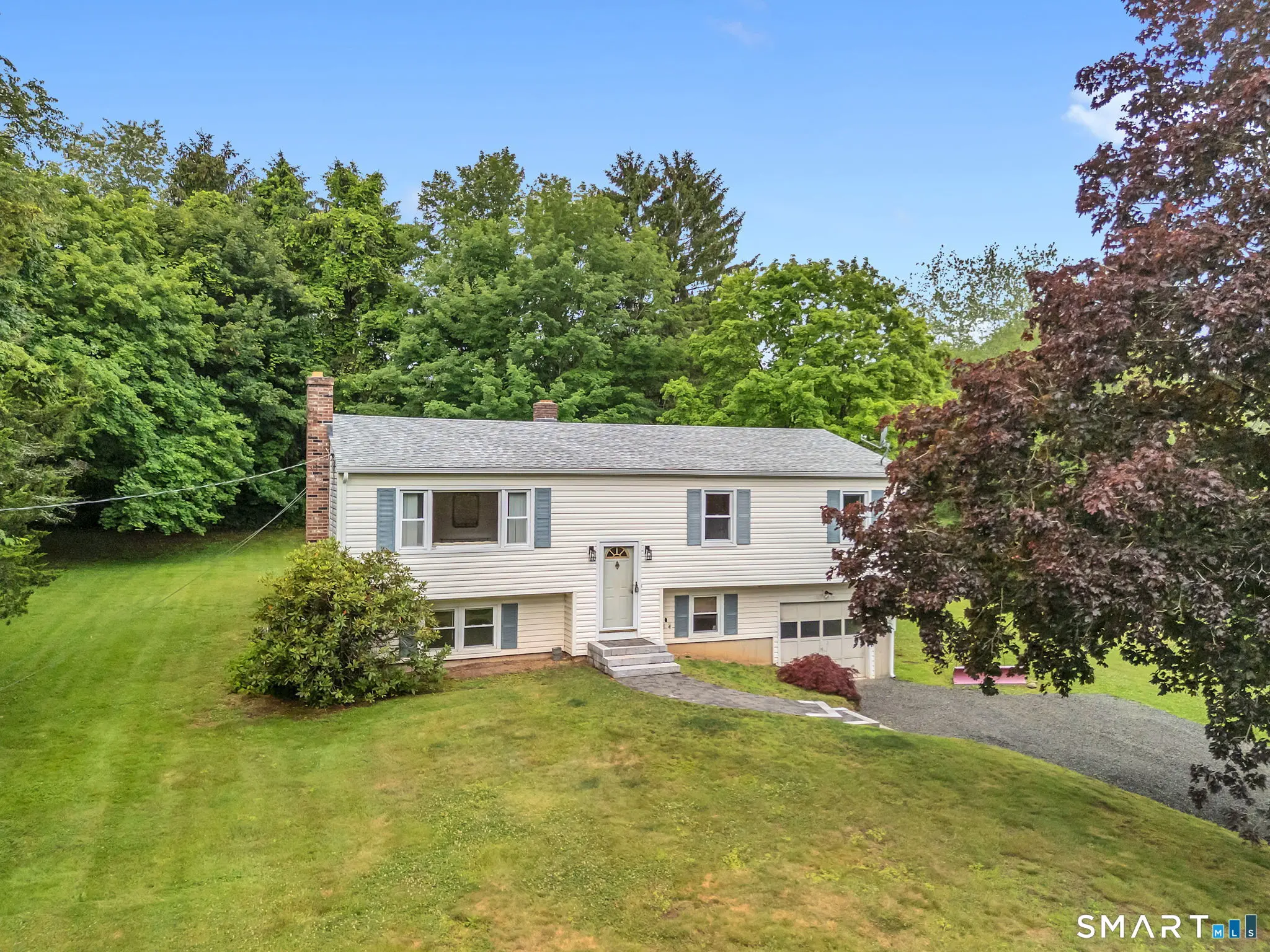 1144 Long Hill Road, Guilford