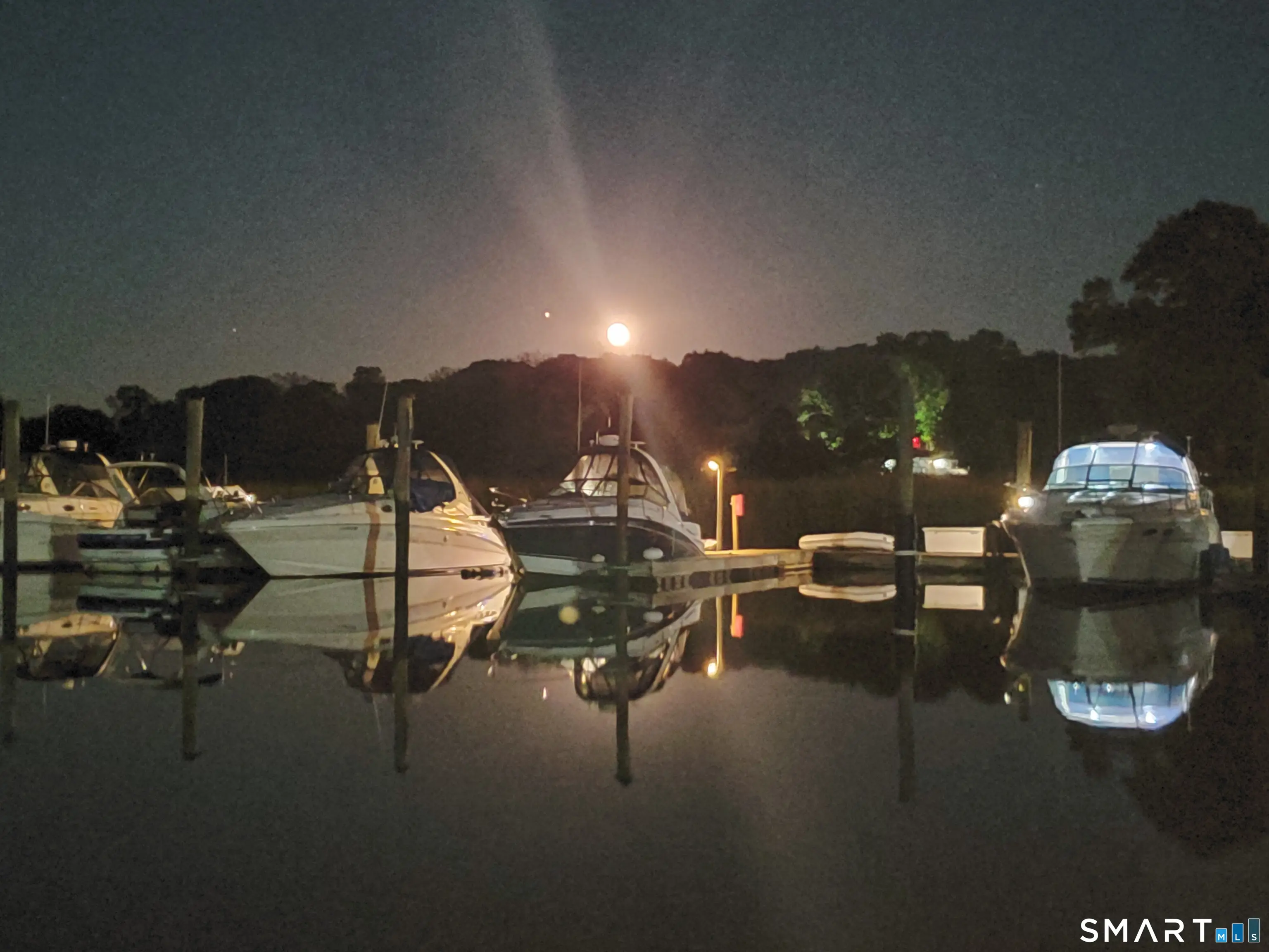 243 Harbor Street, Branford