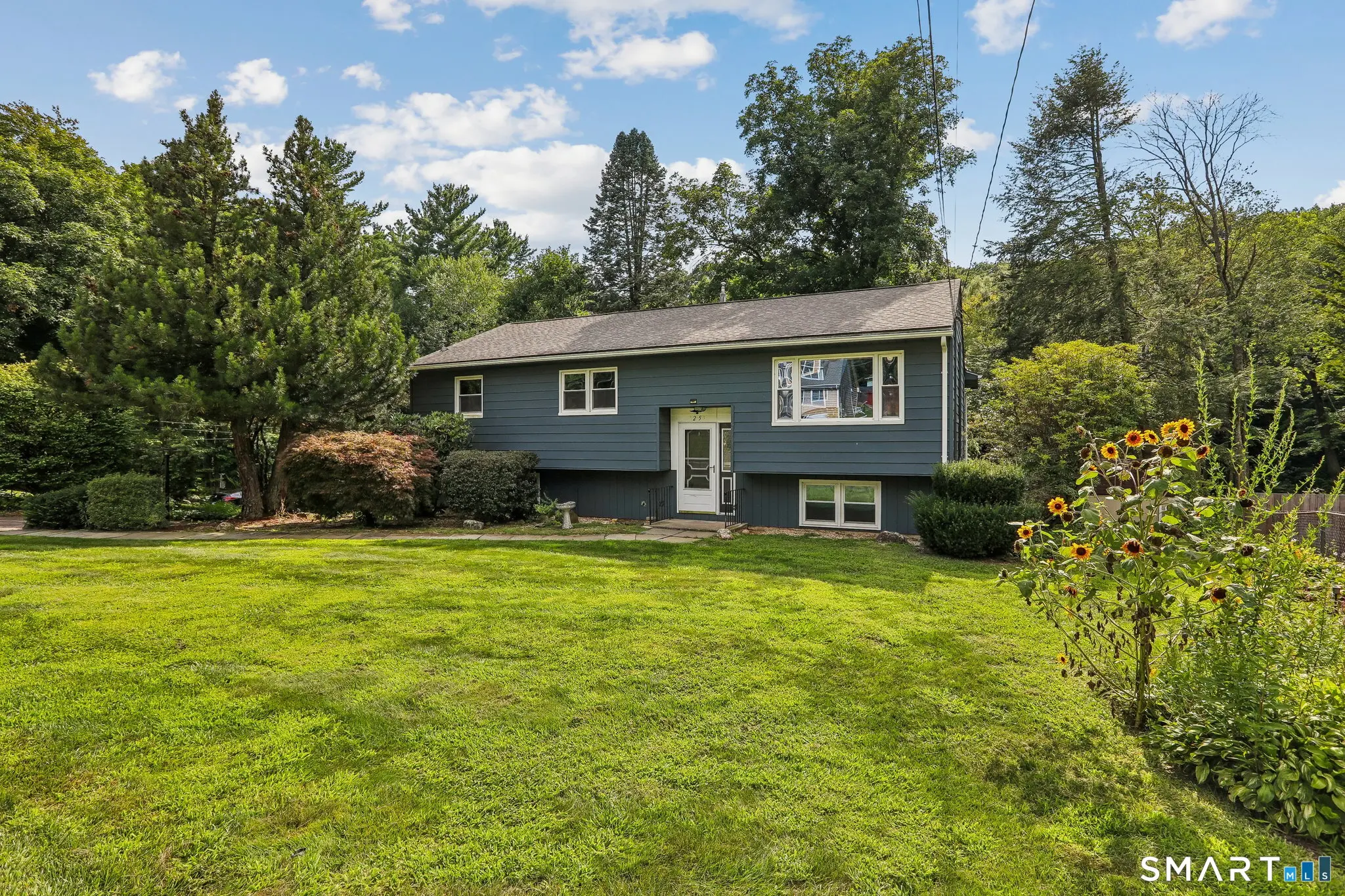 25 Woodbury Drive, Danbury
