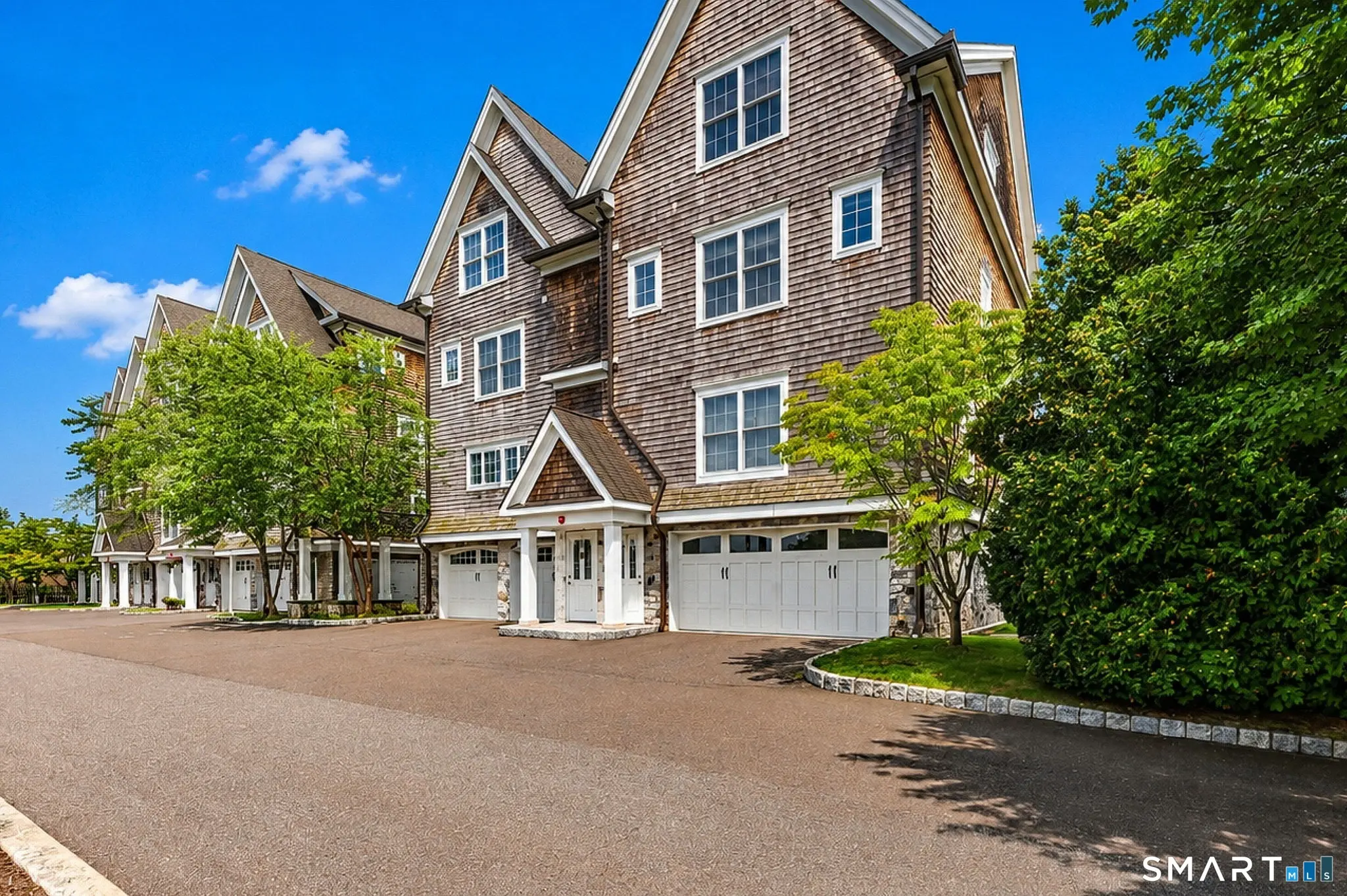 449 New Haven Avenue, Milford