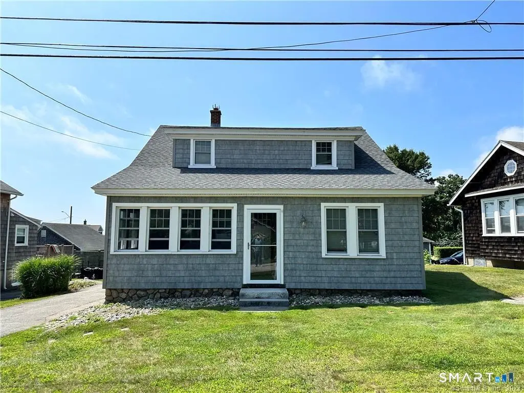 70 Noyes Avenue, Stonington