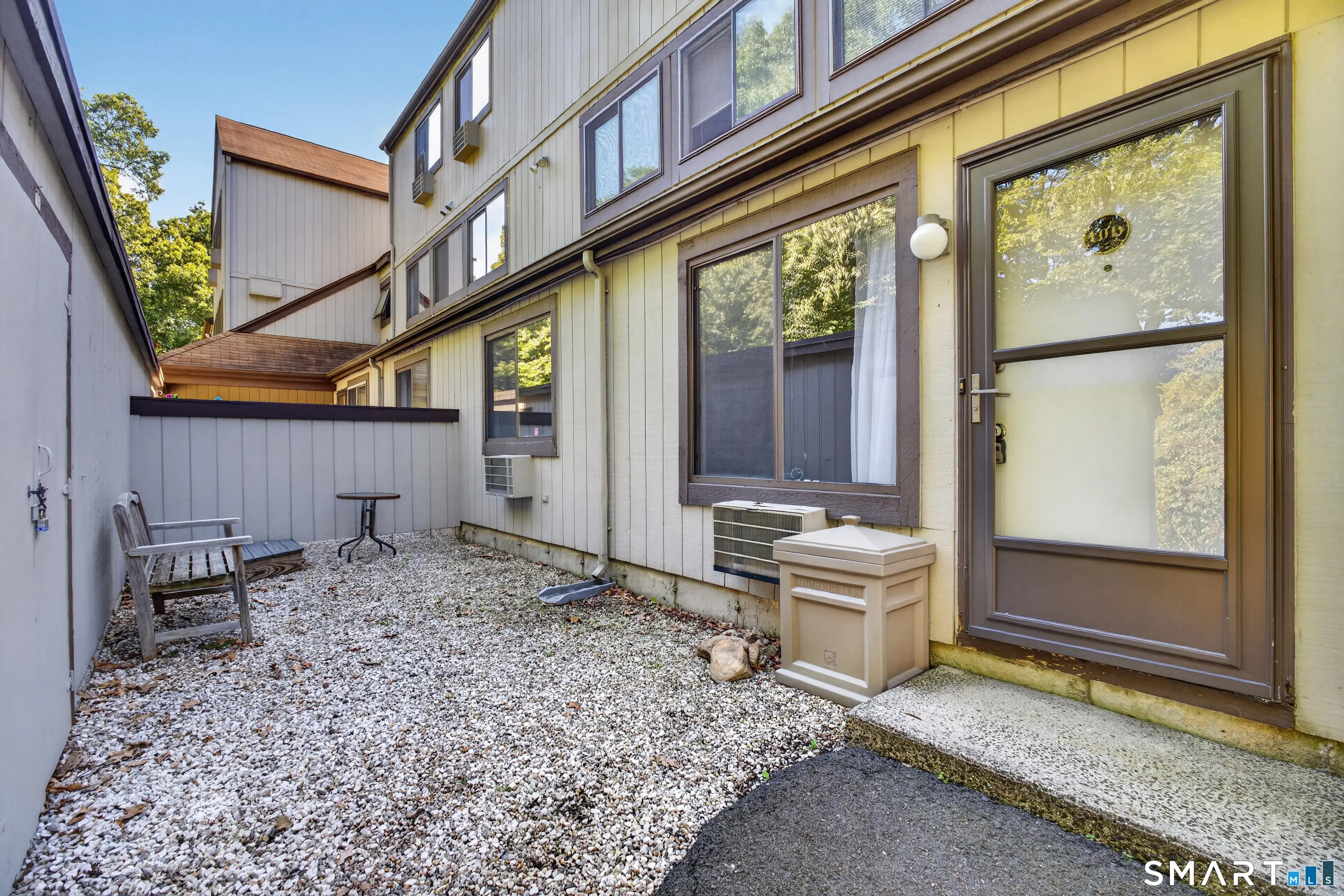 10 Pineview Drive D, Branford