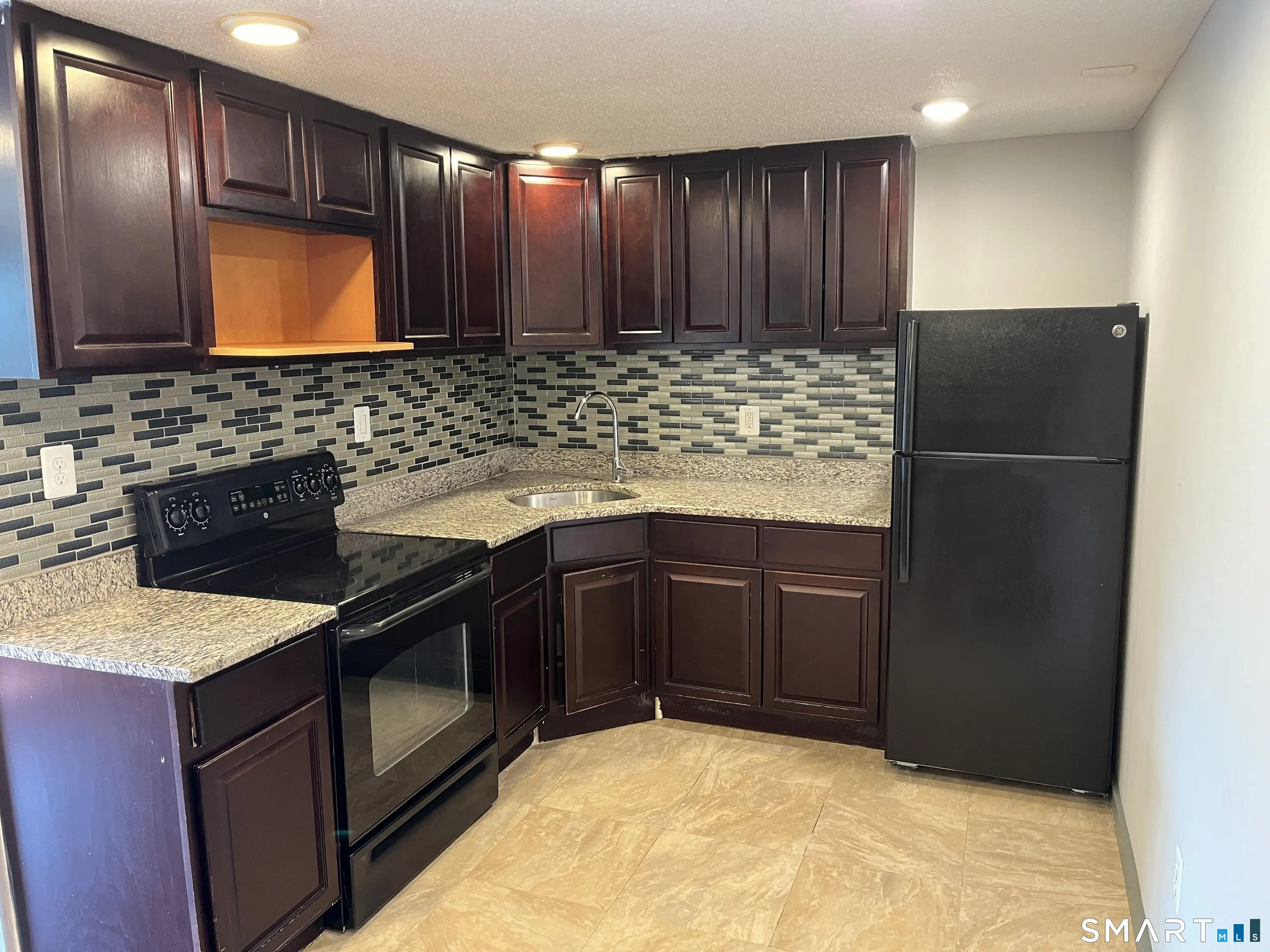 32 Cook Avenue 103, Meriden