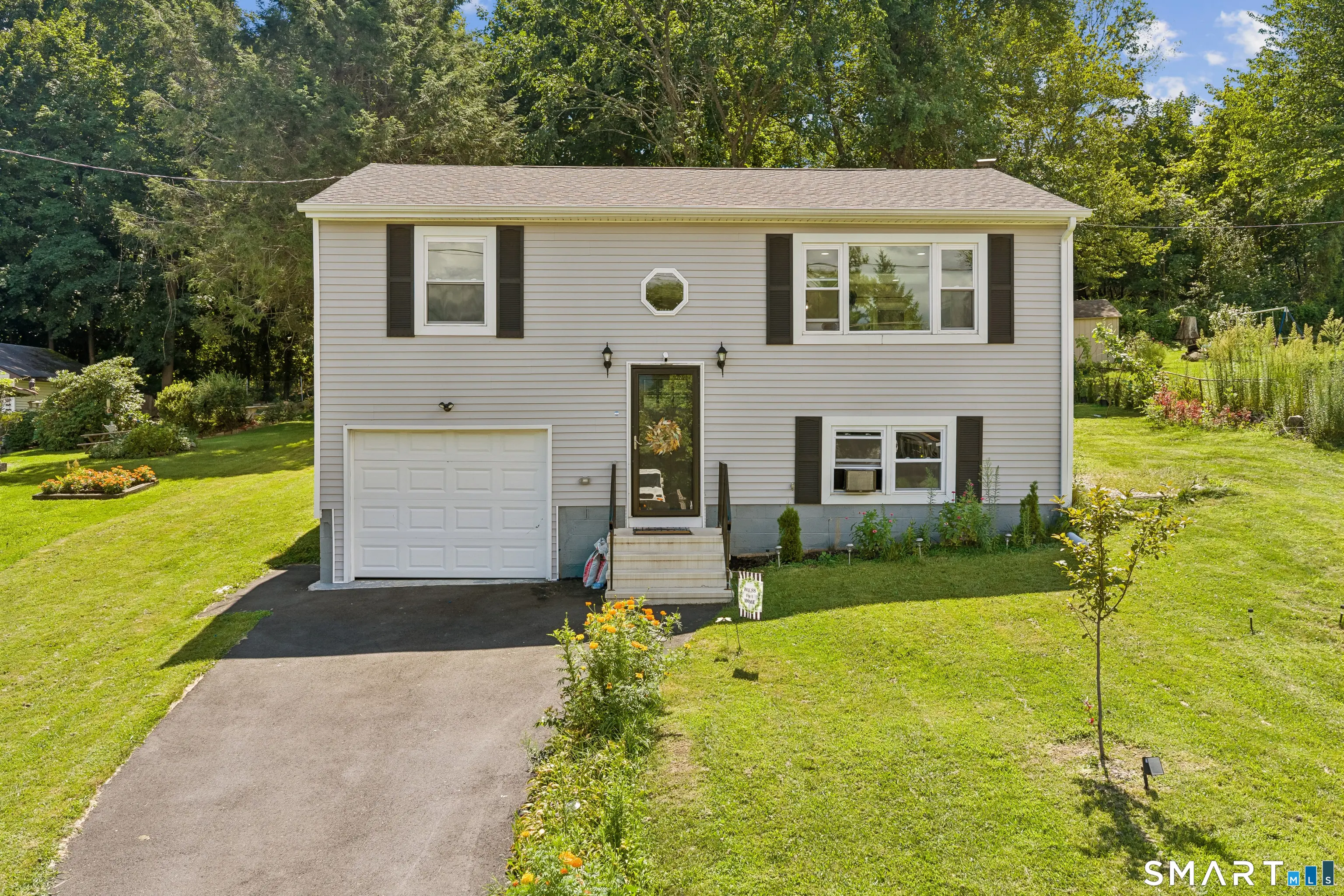 14 Garry Knolls, Danbury