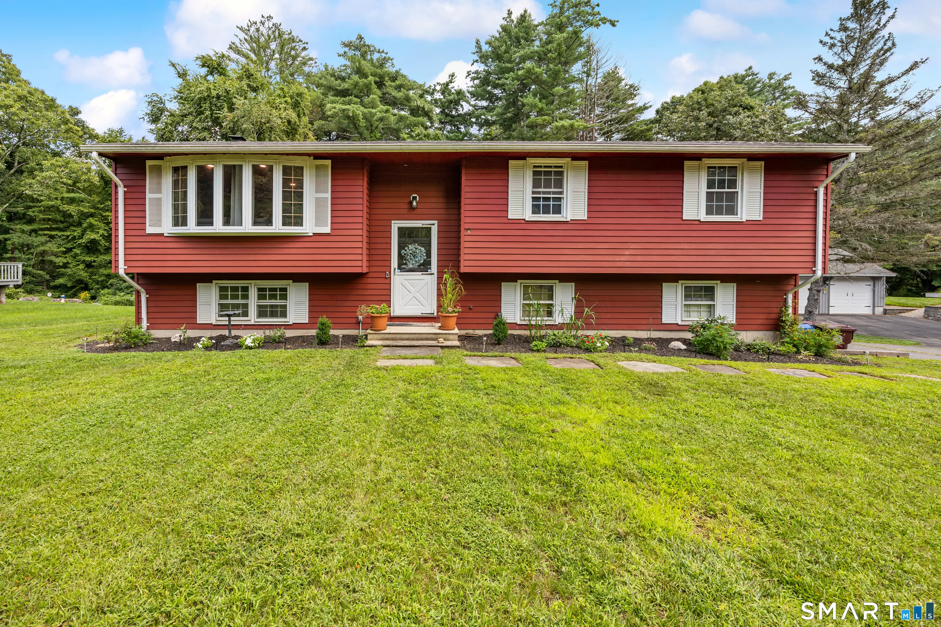 14 Glen Hollow Drive, Farmington