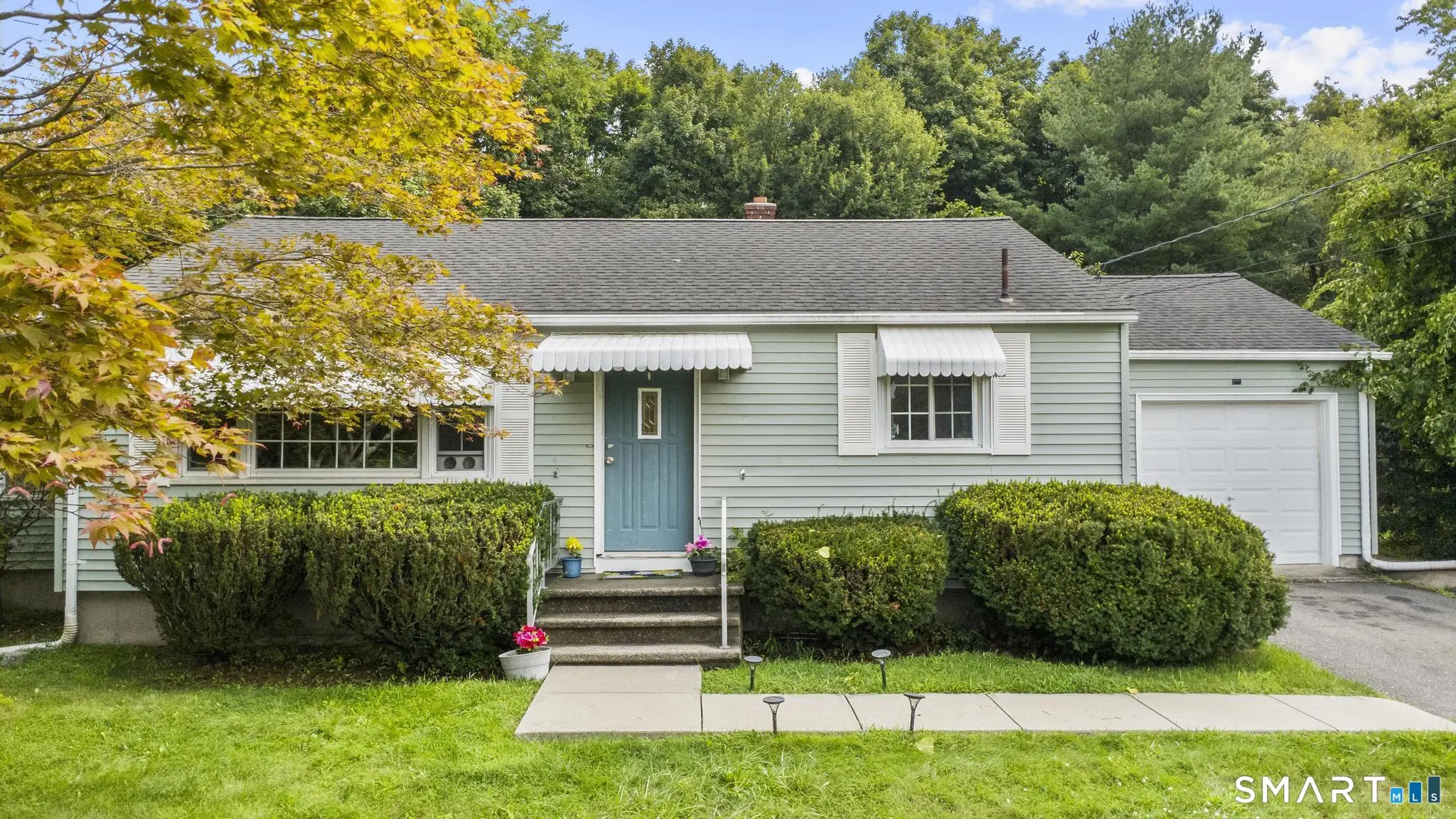 707 Oronoke Road, Waterbury