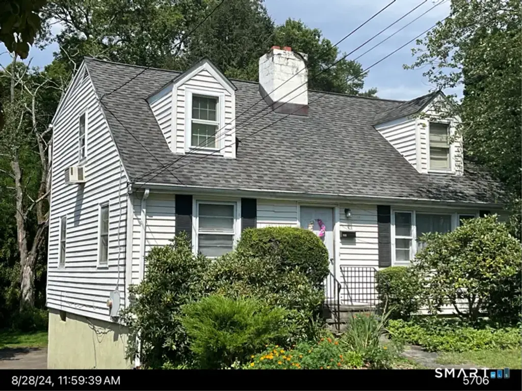 383 Main Street, Westport