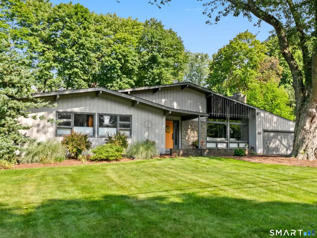36 Bainton Road, West Hartford