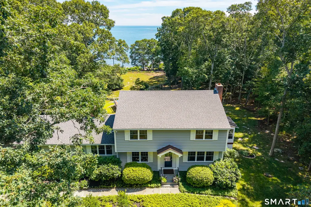 17 Oakridge Drive, Old Lyme