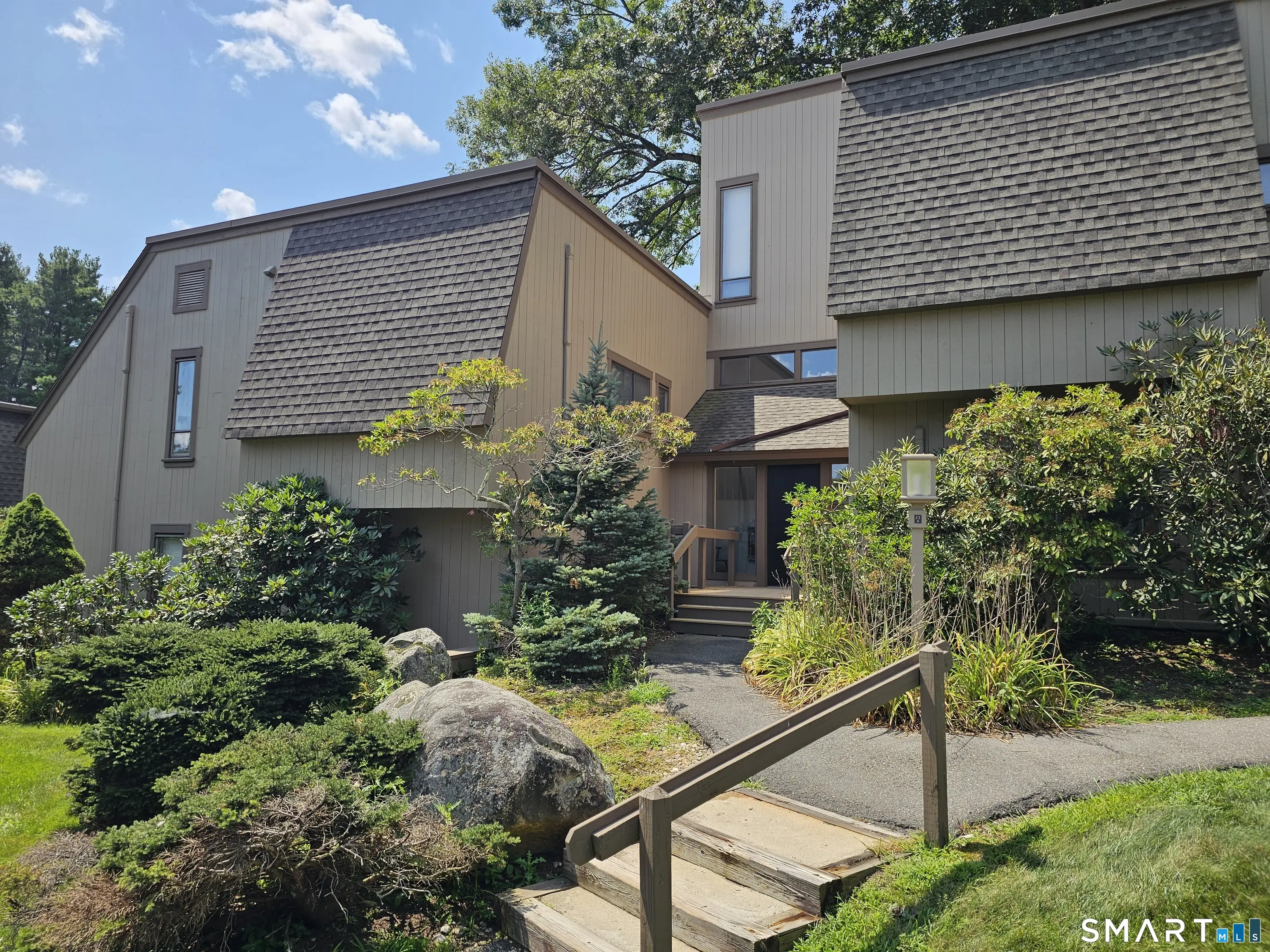 83 Mallard Drive 83, Farmington