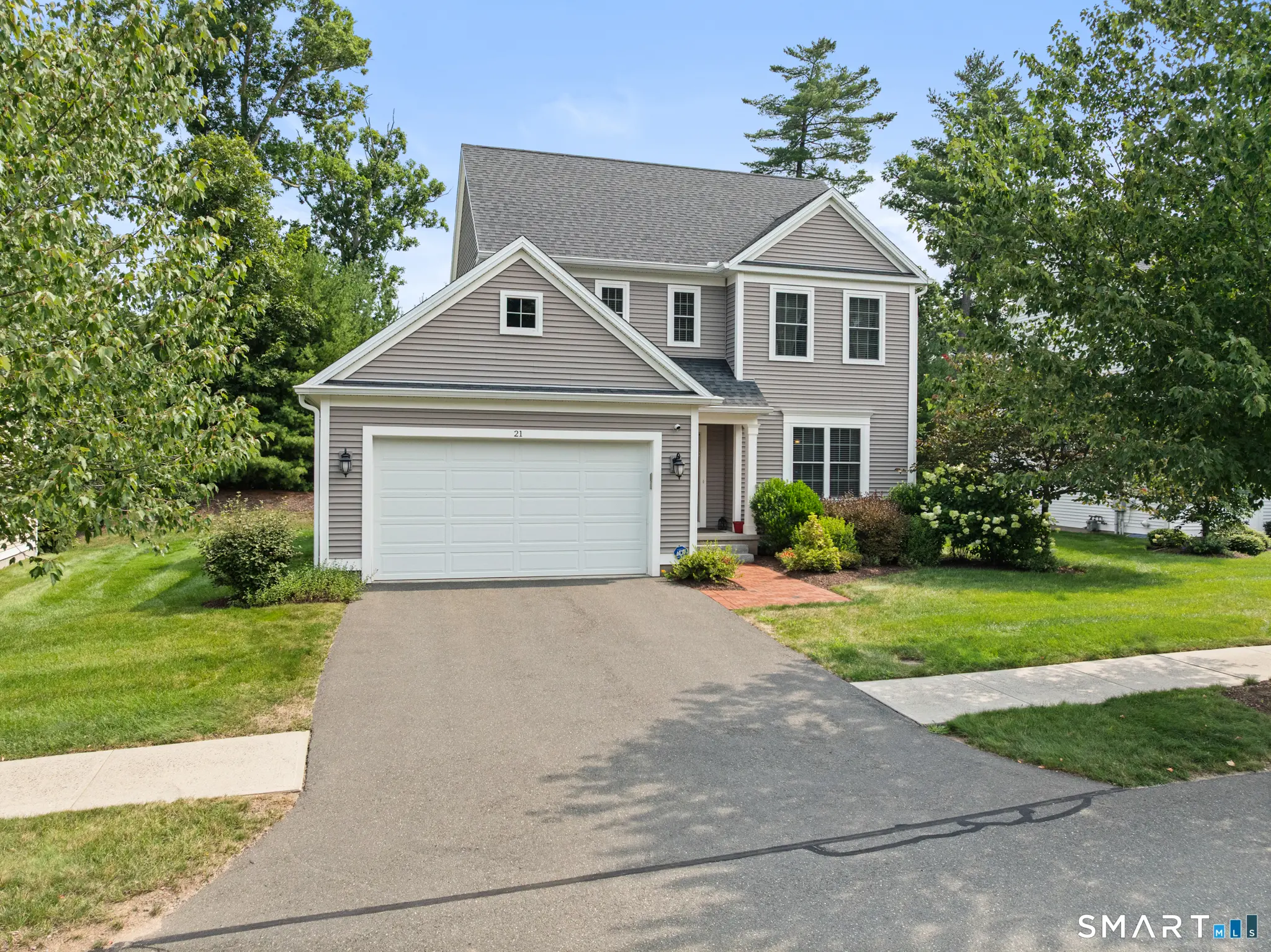 21 Carson Way, Simsbury
