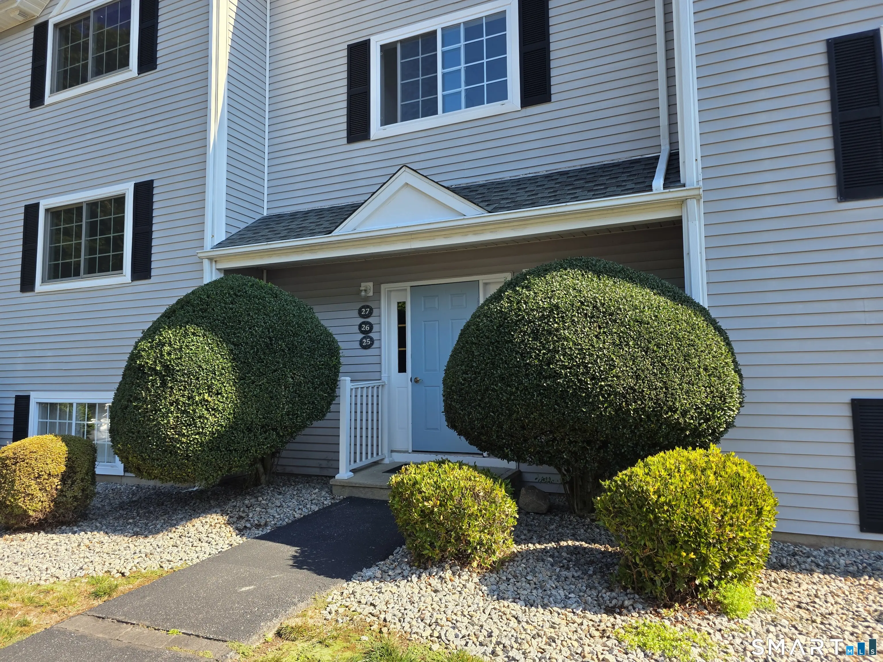 310 Boston Post Road 26, Waterford