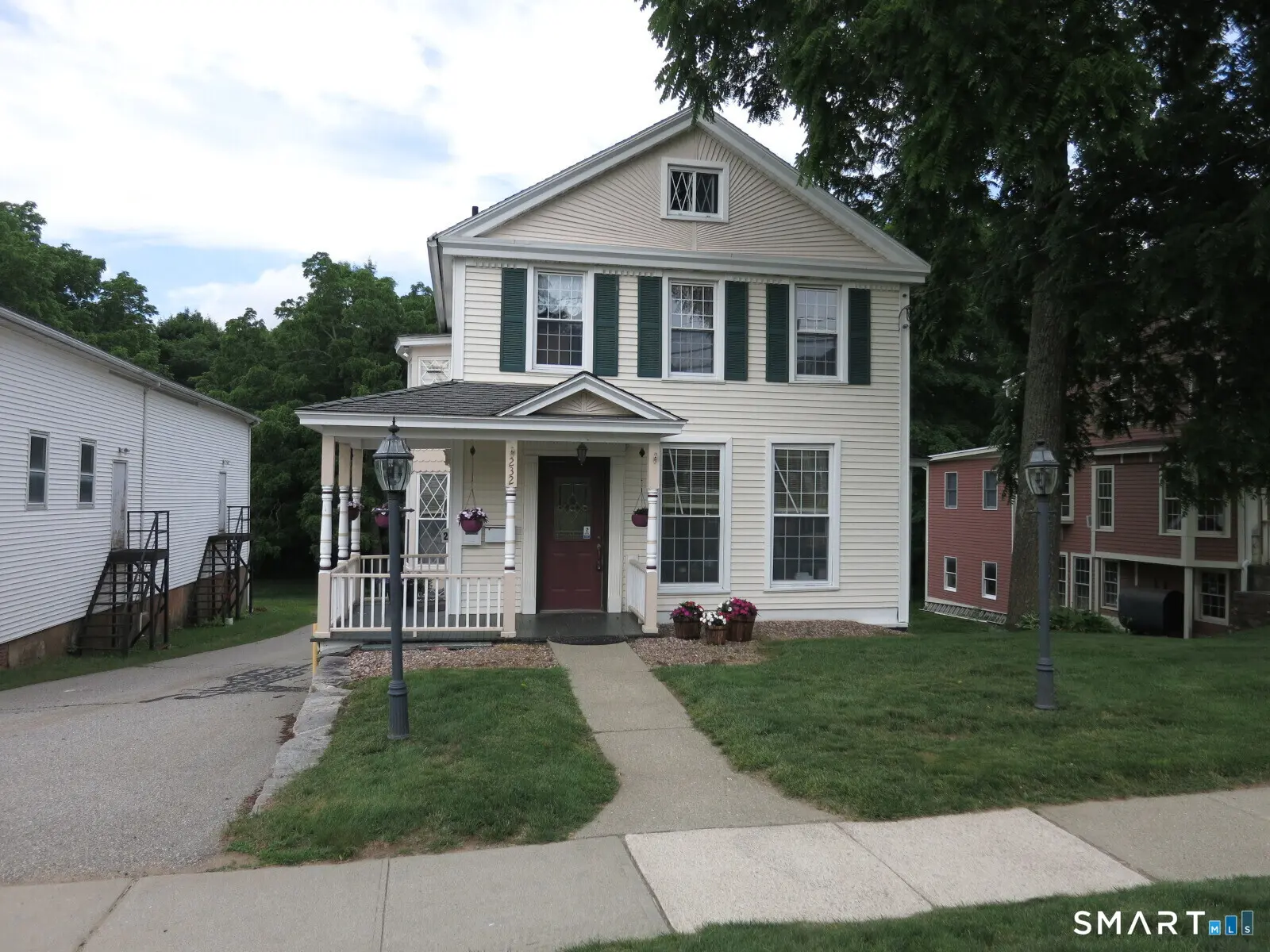 232 South Main Street, Colchester