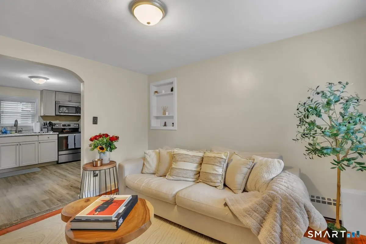 299 Westfield Road, Meriden