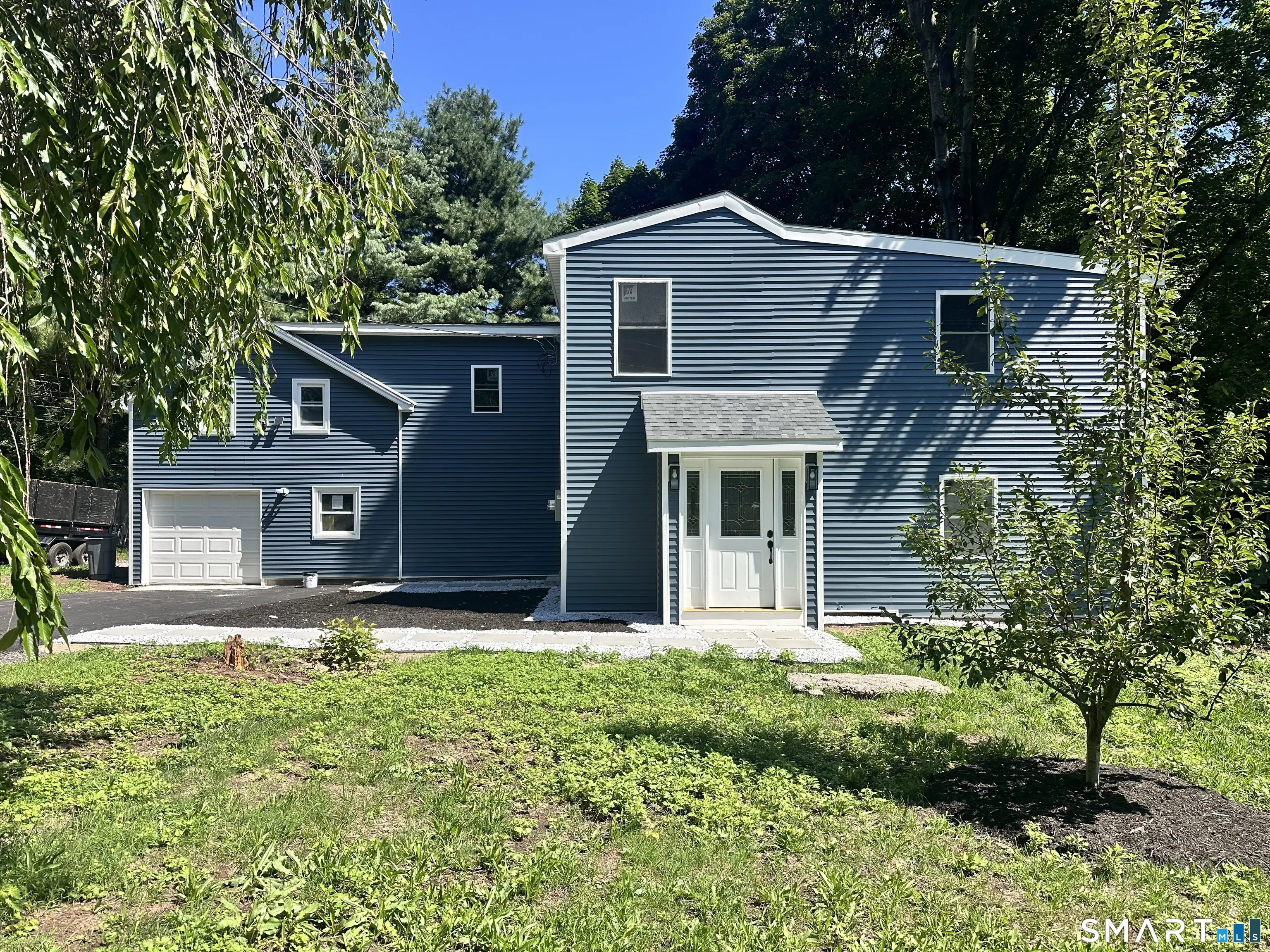 215 Maple Street, East Haven