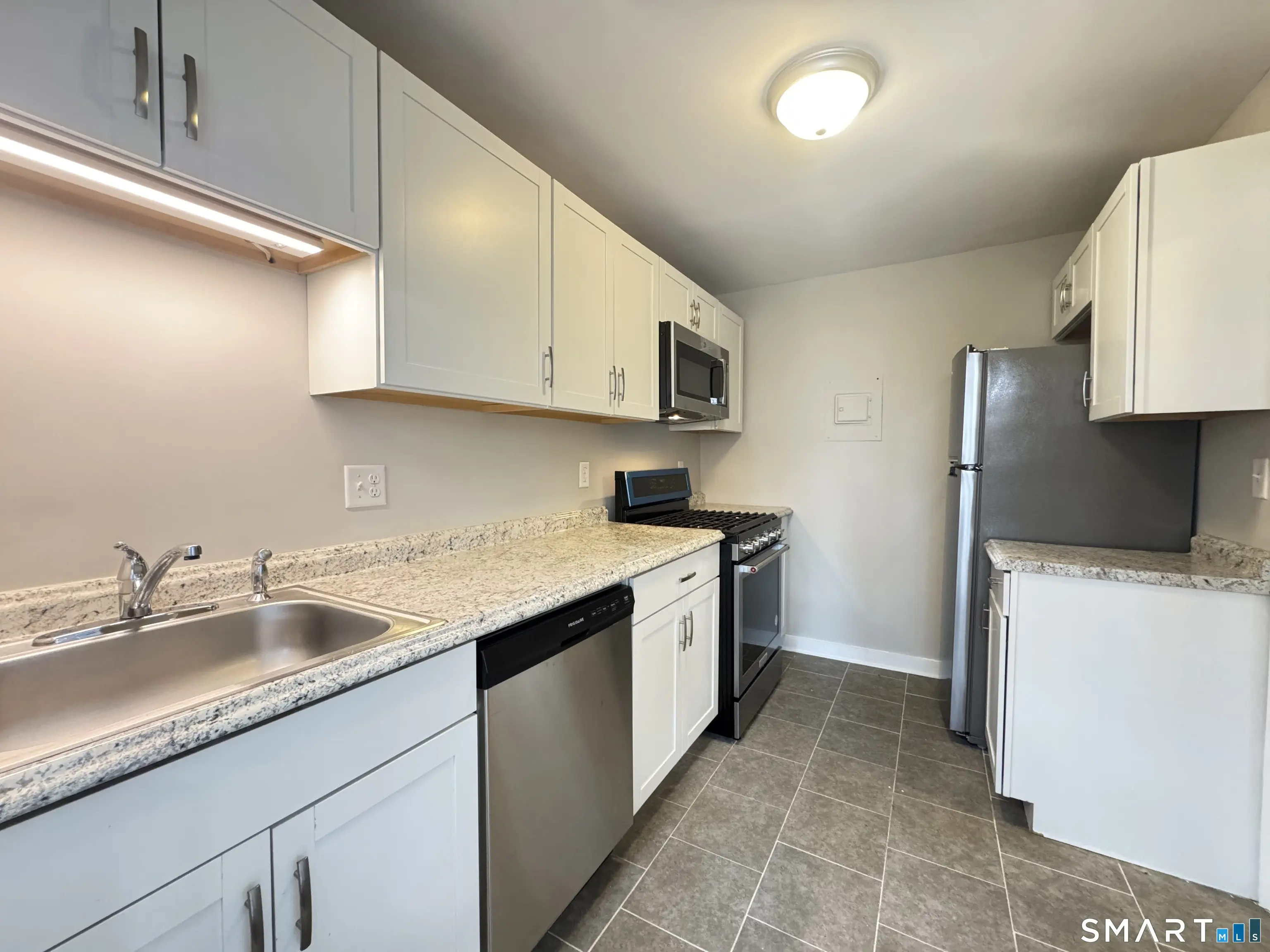 79 Mencel Circle B, Bridgeport