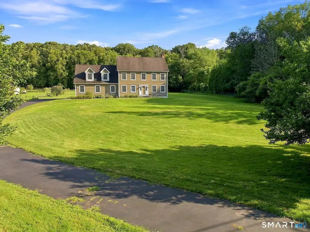 160 River Road, Preston