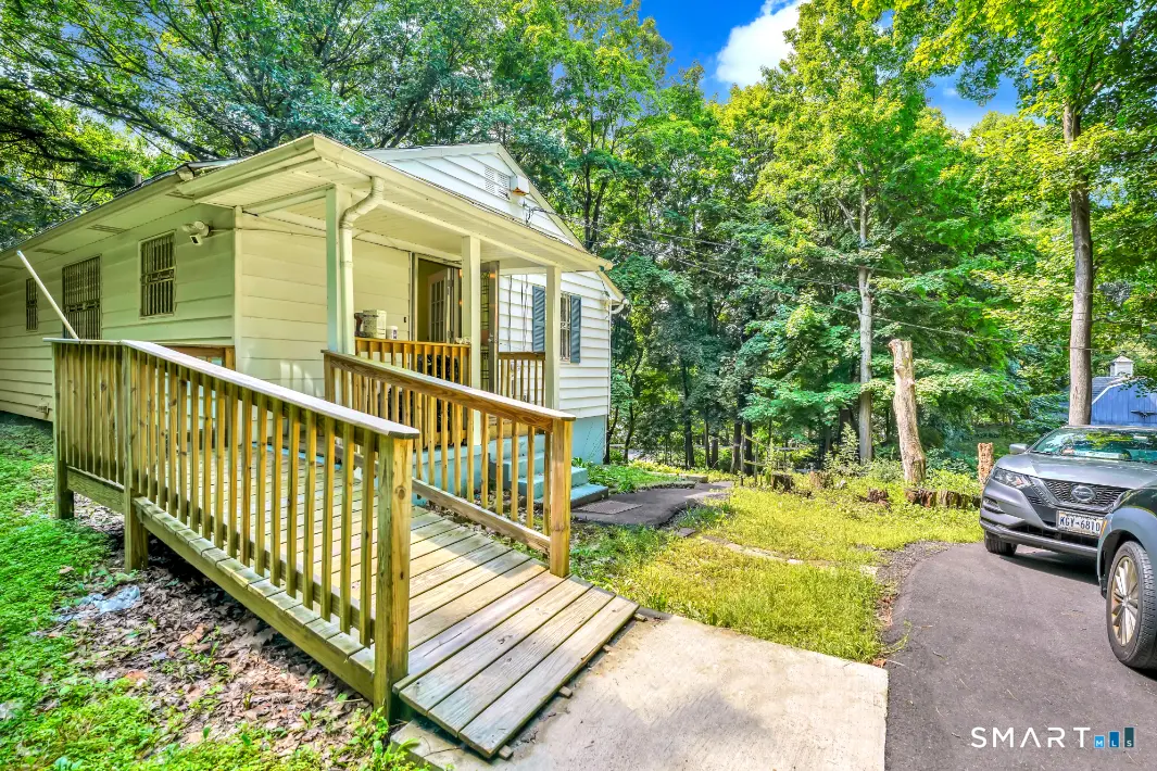 28 Faber Avenue, Waterbury