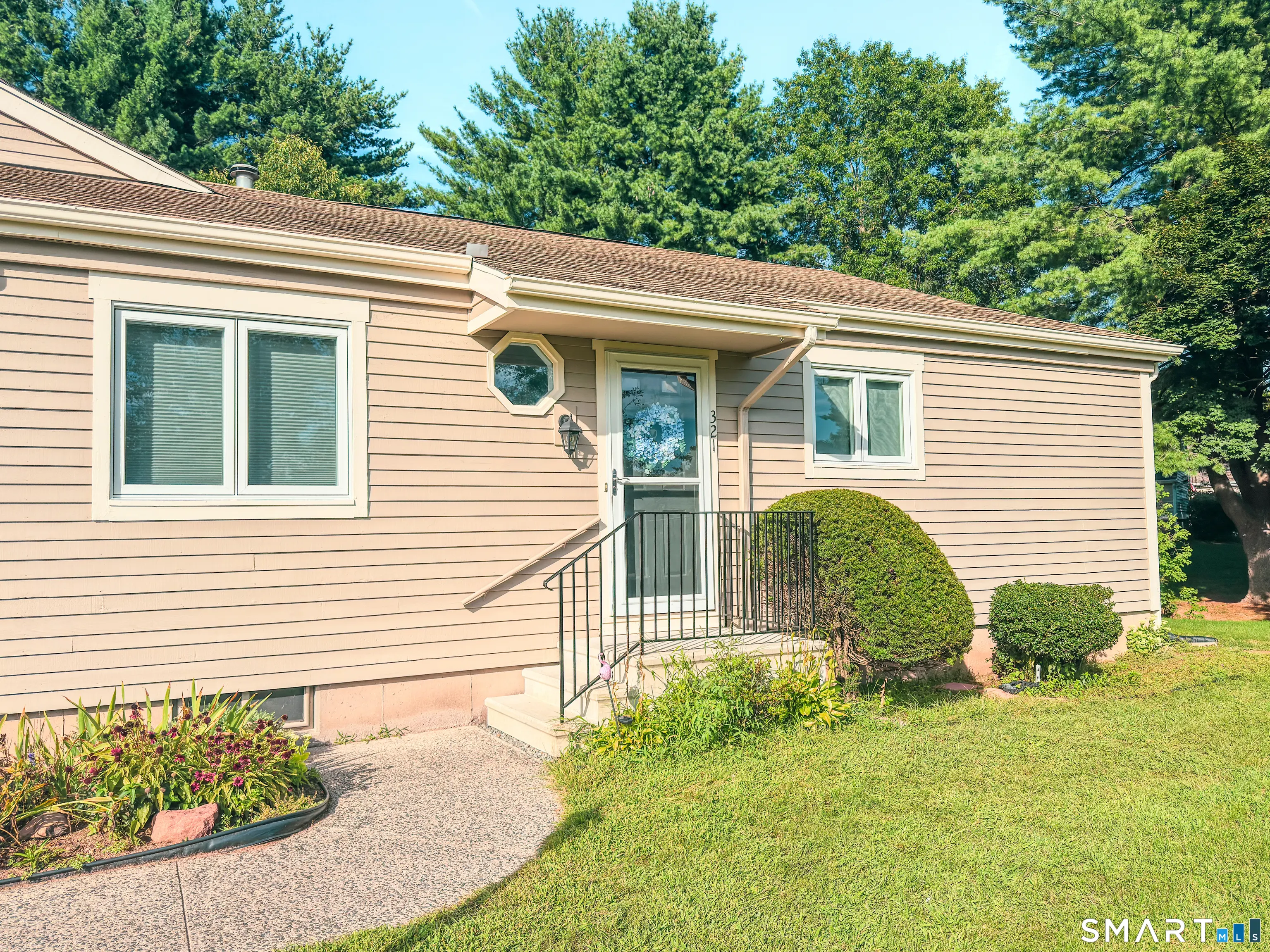 321 Songbird Lane 321, Southington