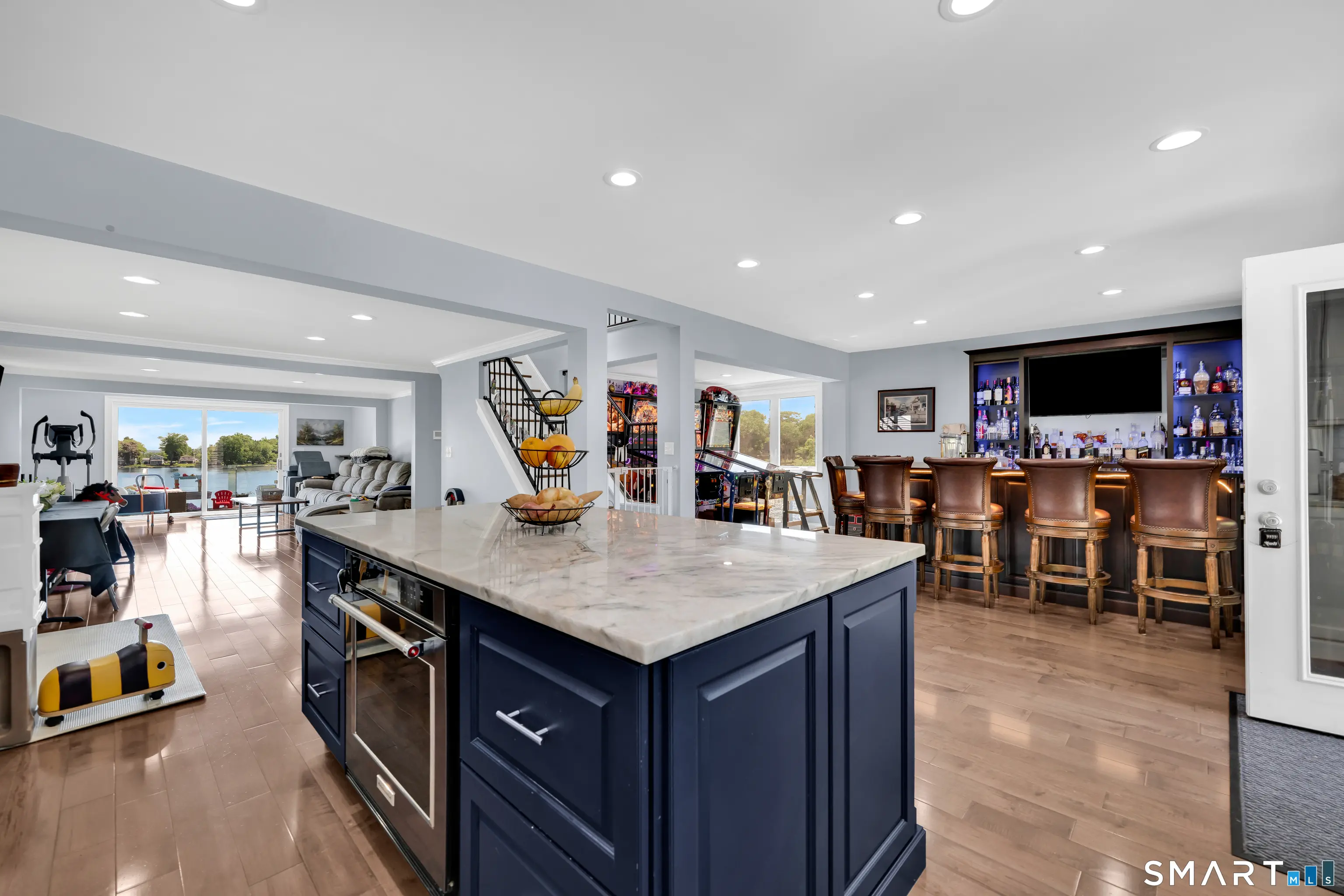 94 Midwood Avenue, Wolcott