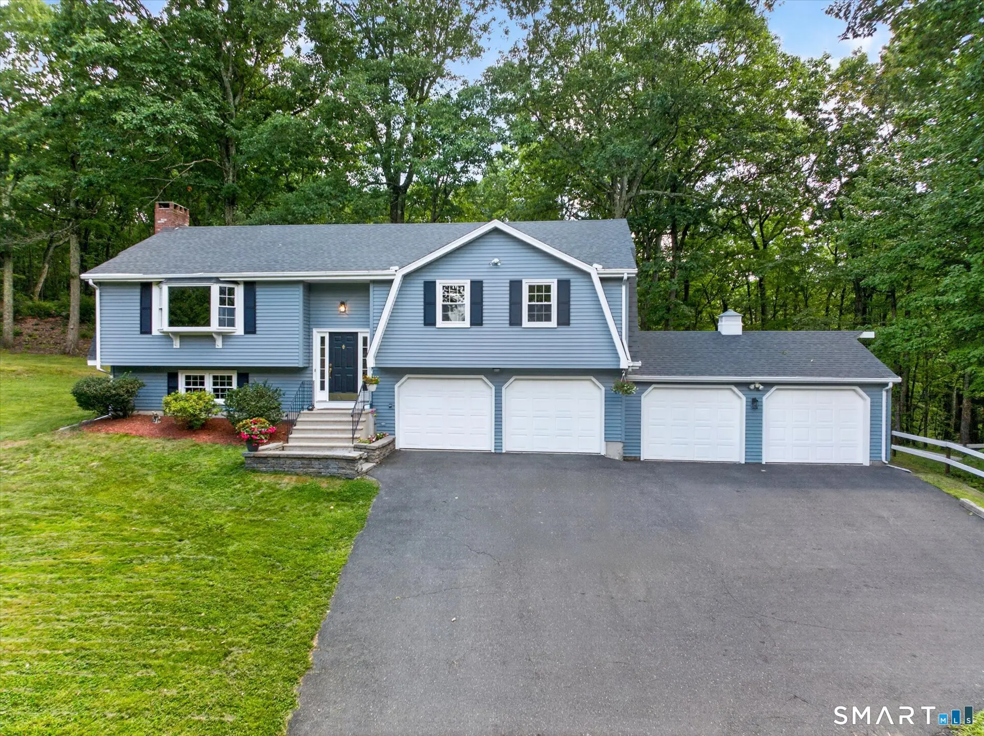 211 Mountain Road, Granby
