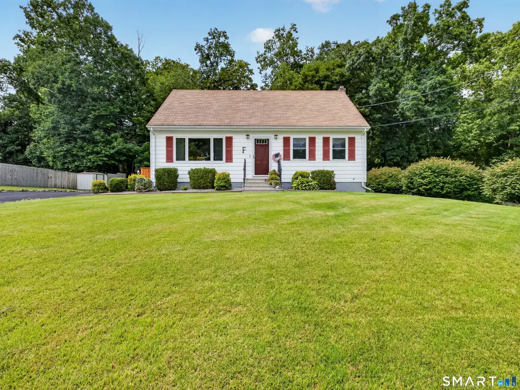 16 Philanne Drive, Norwich