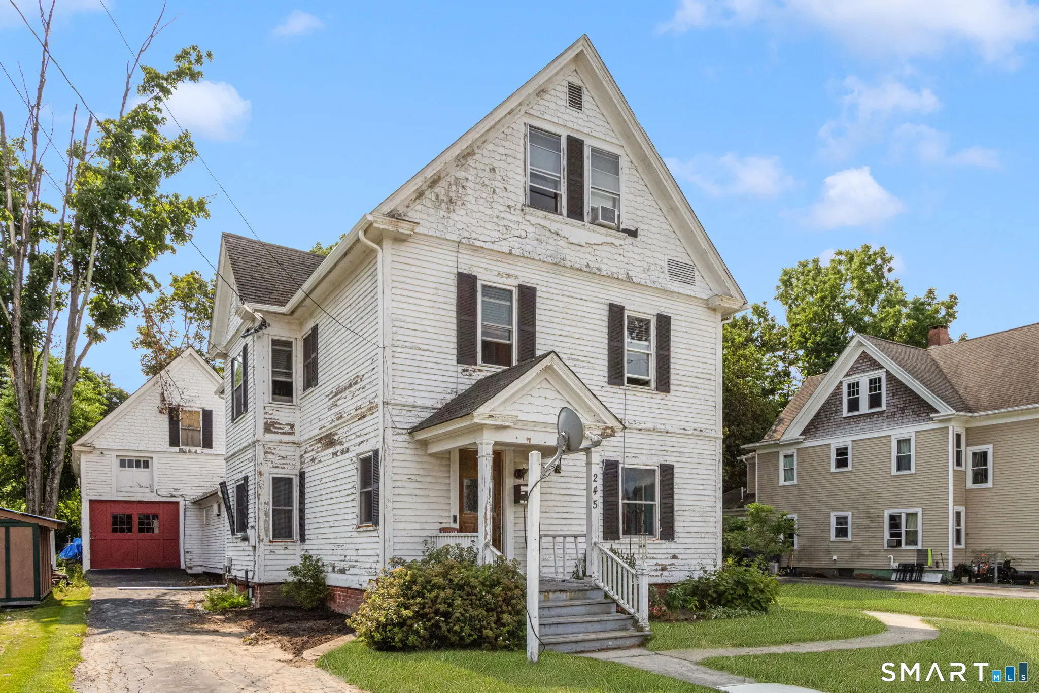 245 School Street, Putnam