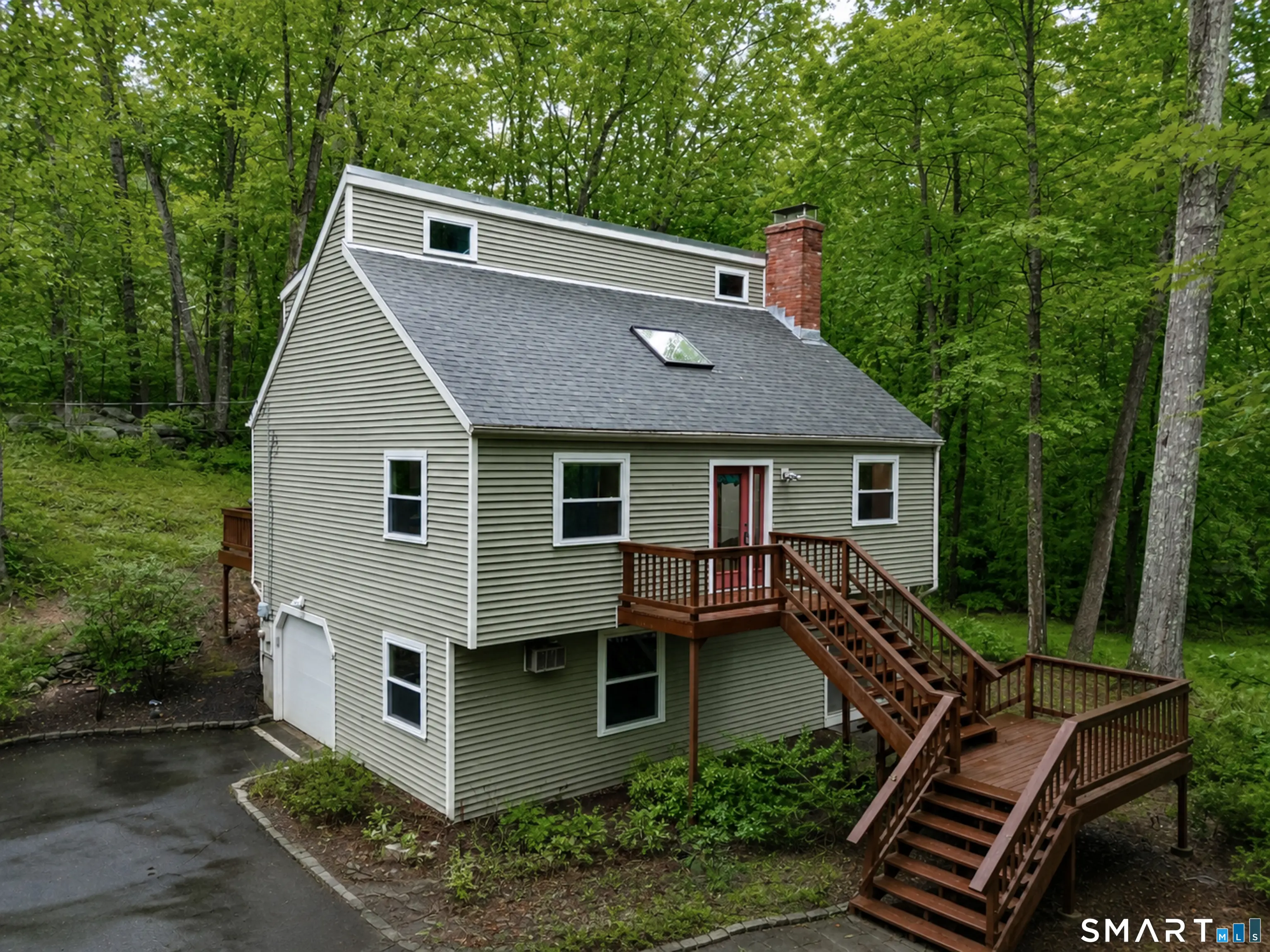 128 Talcott Road, Guilford