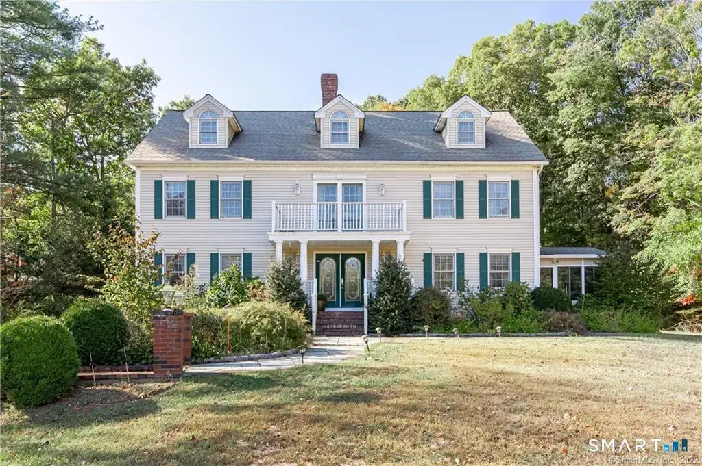 59 Michael Lane, Naugatuck