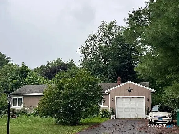 16 Salem Drive, Somers