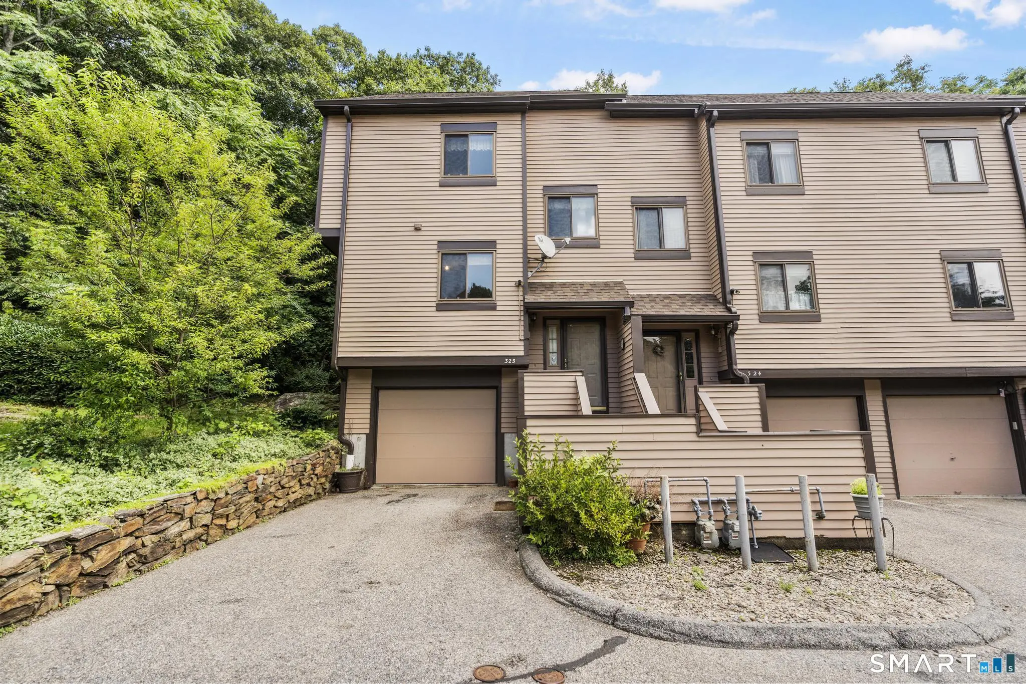196 New Haven Avenue 325, Derby