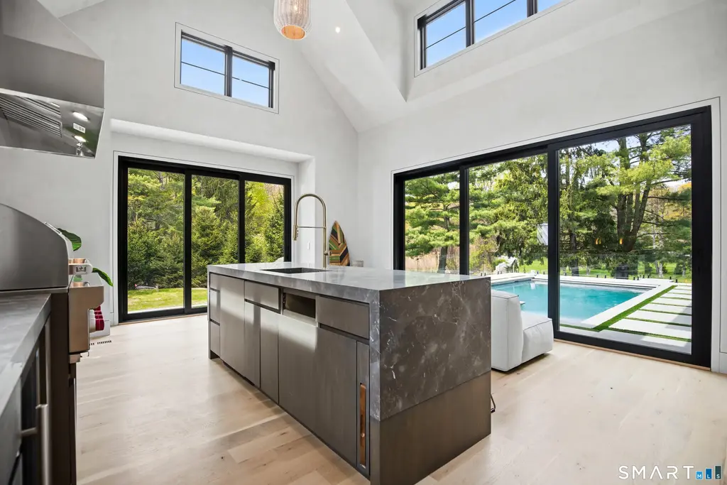 259 Frogtown Road, New Canaan