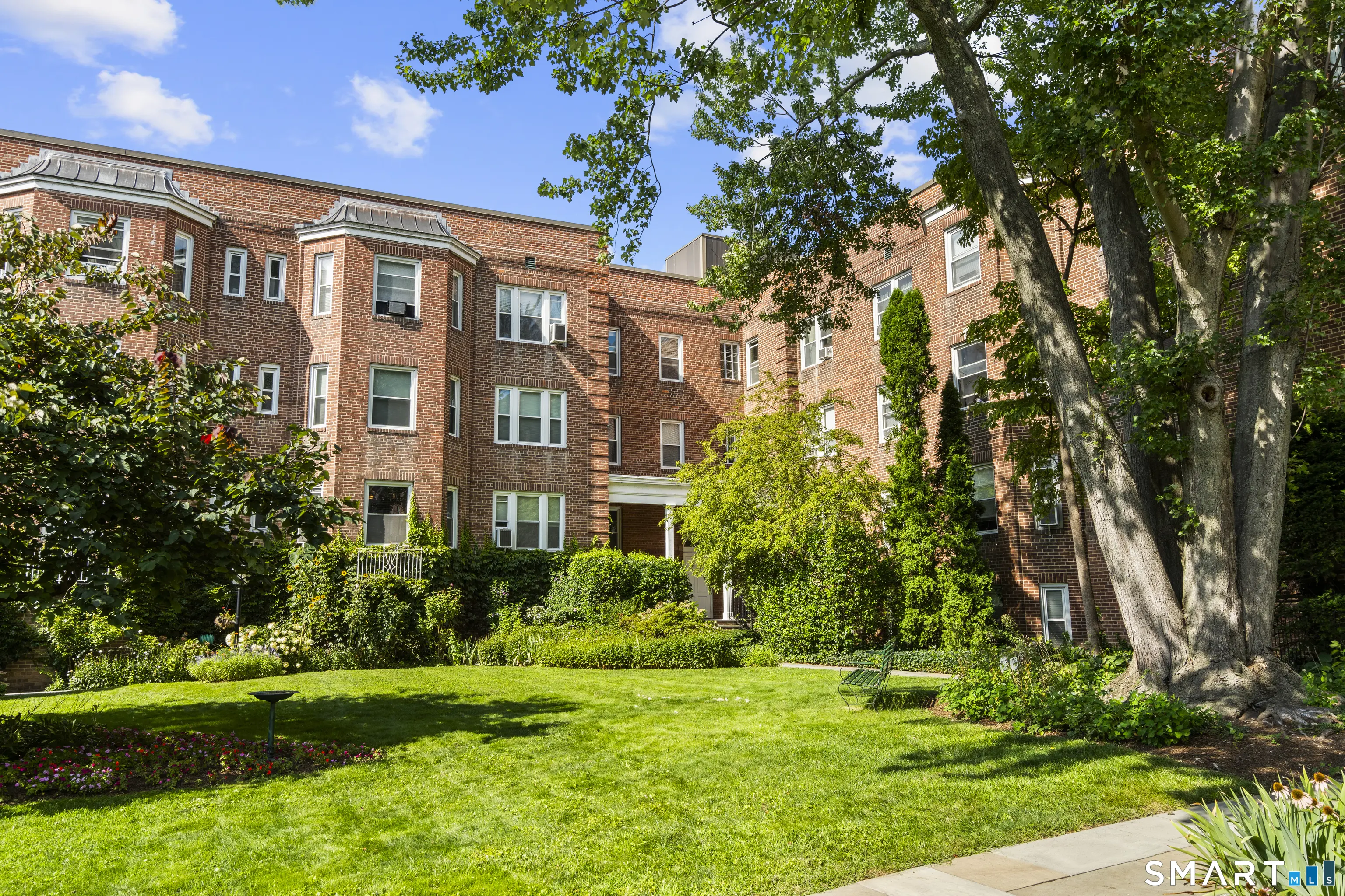 70 Strawberry Hill Avenue 2-2b, Stamford