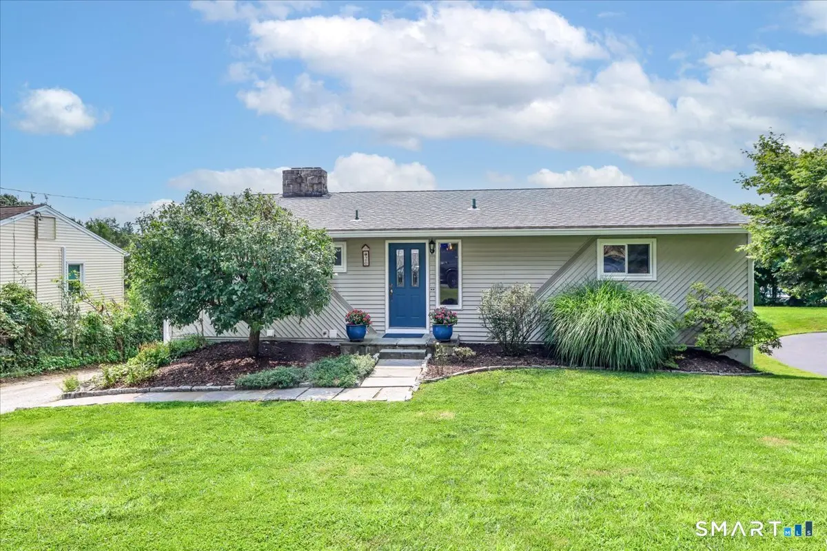 20 Twilight Lane, Brookfield