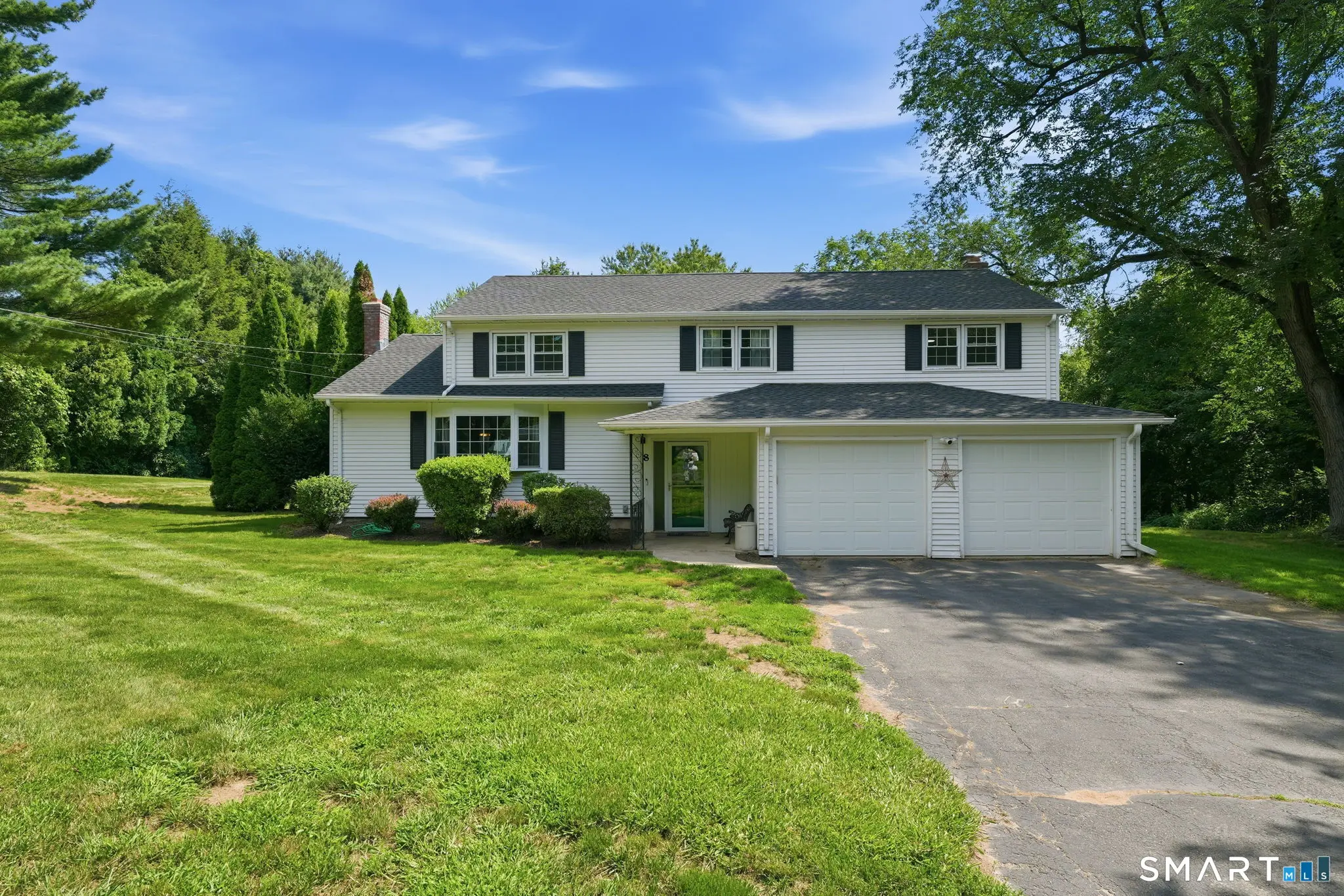 8 Lionel Drive, Simsbury